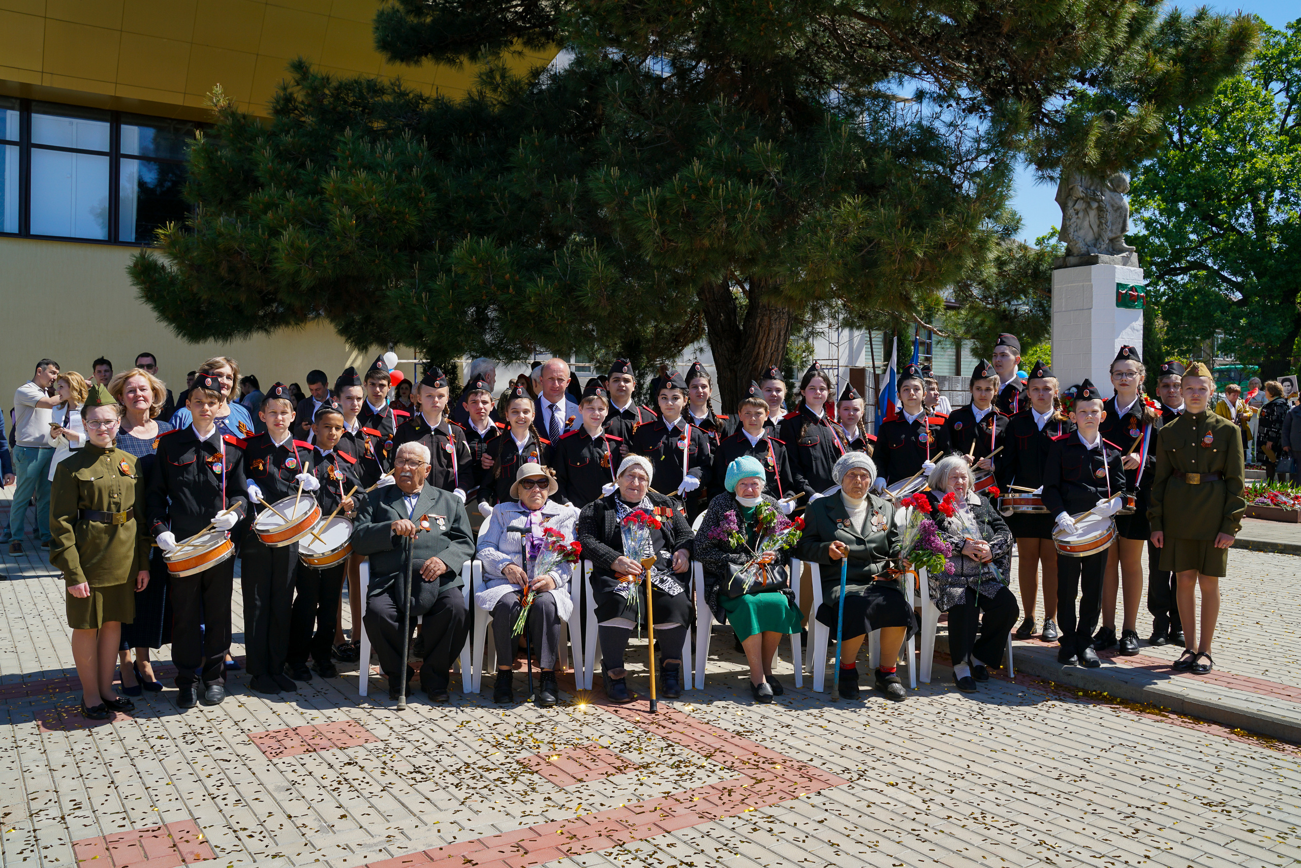 Праздничный парад 9 мая. Жизнь курорта Кабардинка в фотографиях