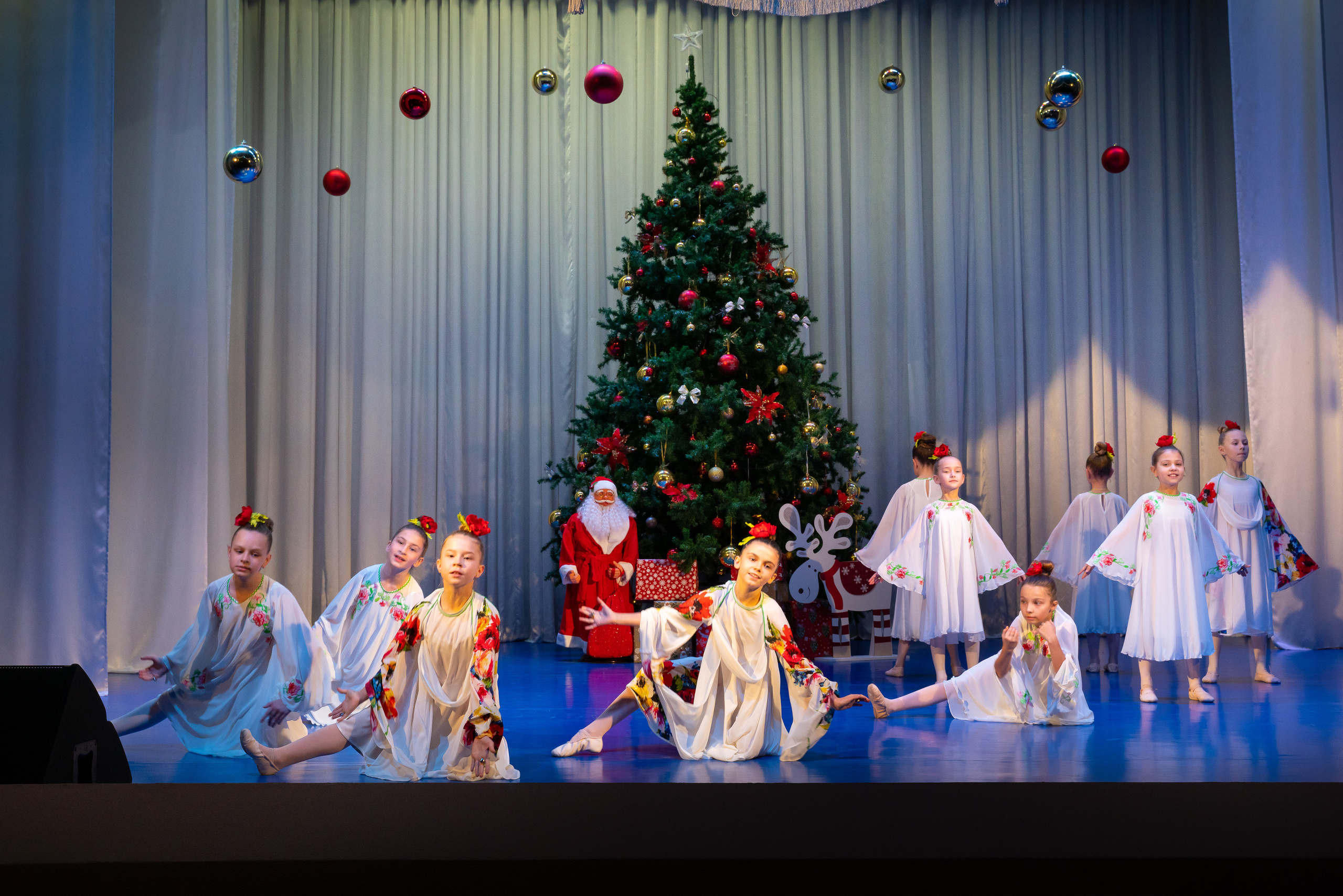 Новогодний концерт, Марьина Роща. Жизнь курорта Кабардинка в фотографиях