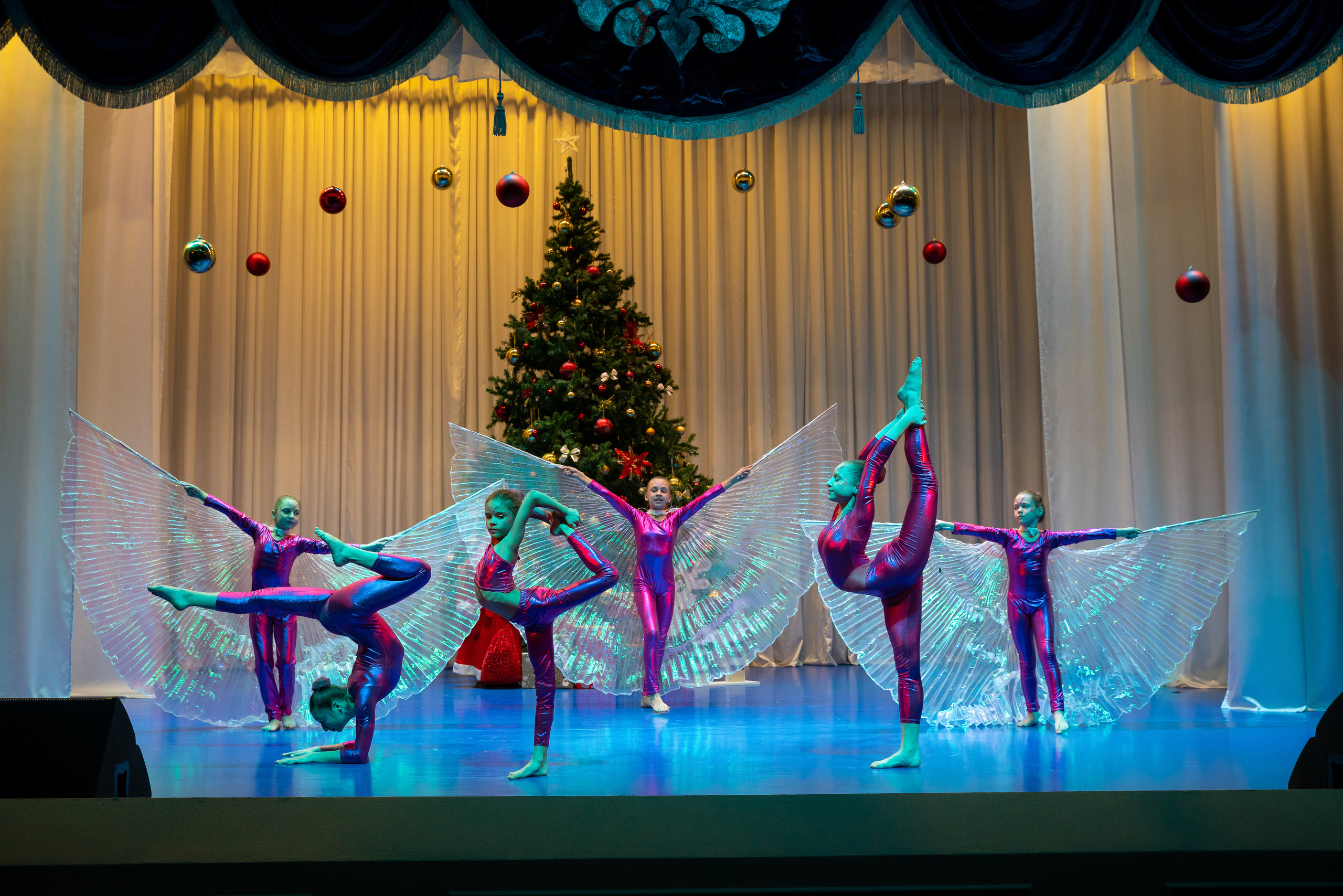 Новогодний концерт, Марьина Роща. Жизнь курорта Кабардинка в фотографиях