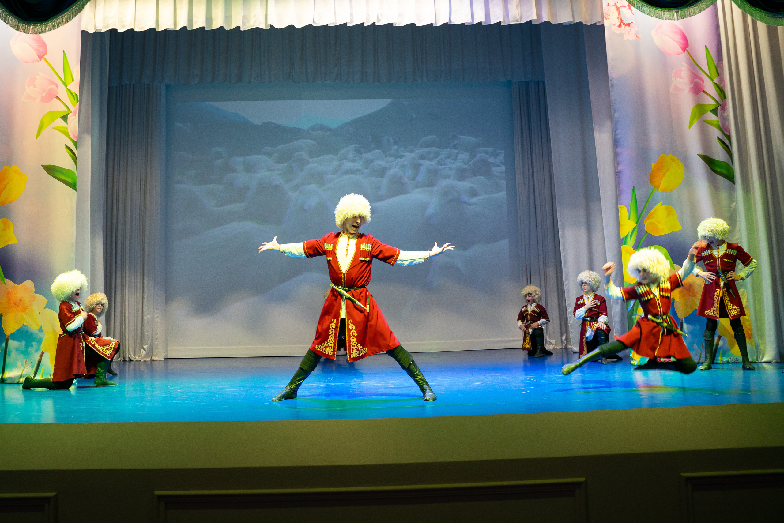 Концерт к 8 марта. Марьина роща. Жизнь курорта Кабардинка в фотографиях