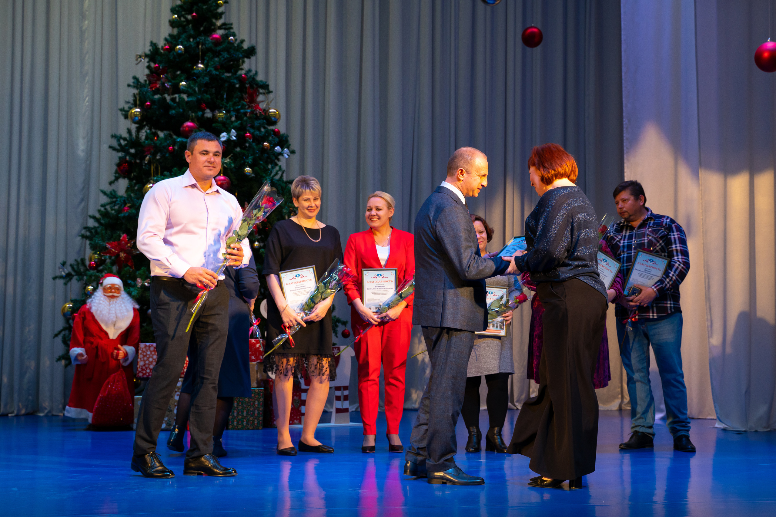 Новогодний концерт, Марьина Роща. Жизнь курорта Кабардинка в фотографиях