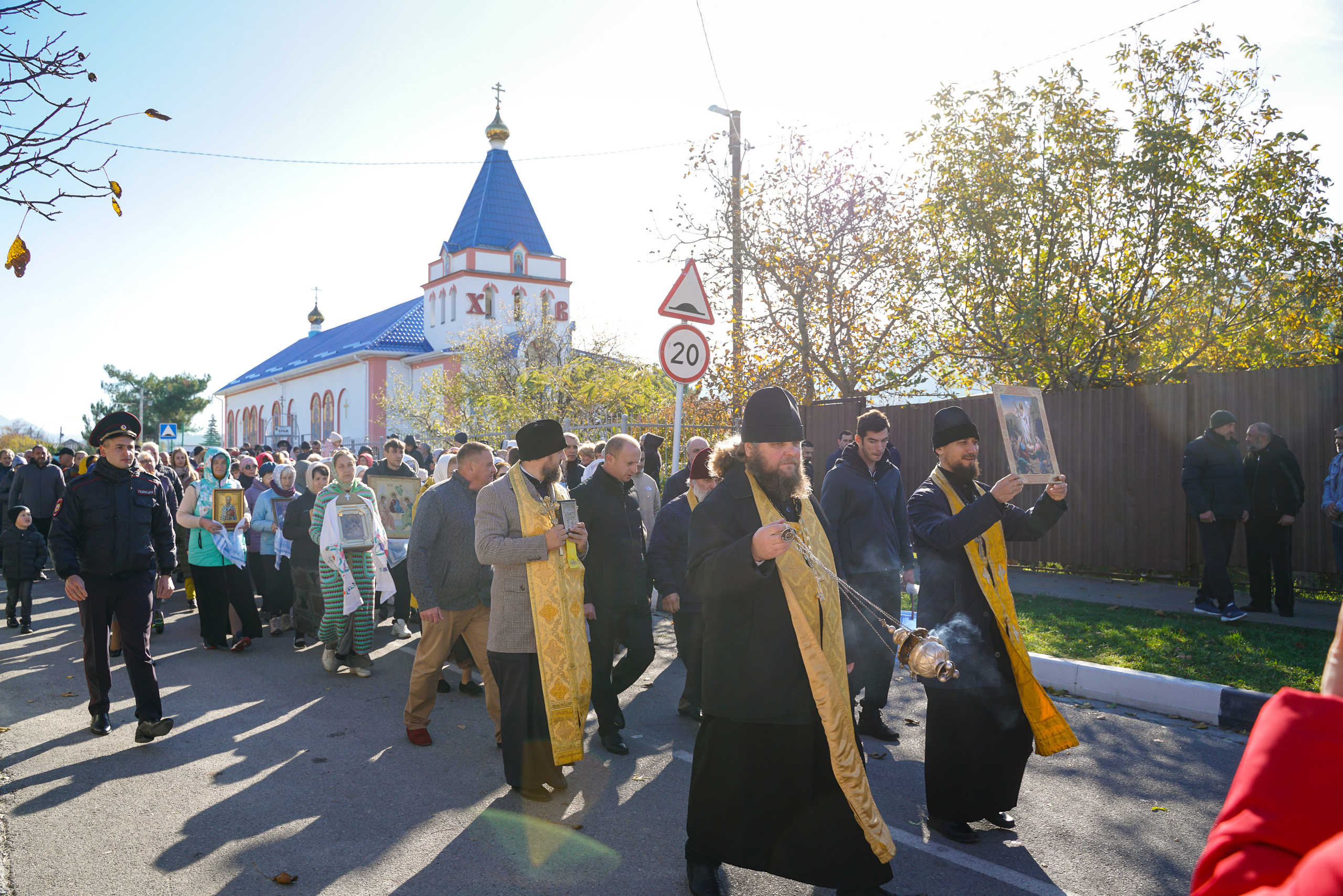 Крестный ход. Жизнь курорта Кабардинка в фотографиях