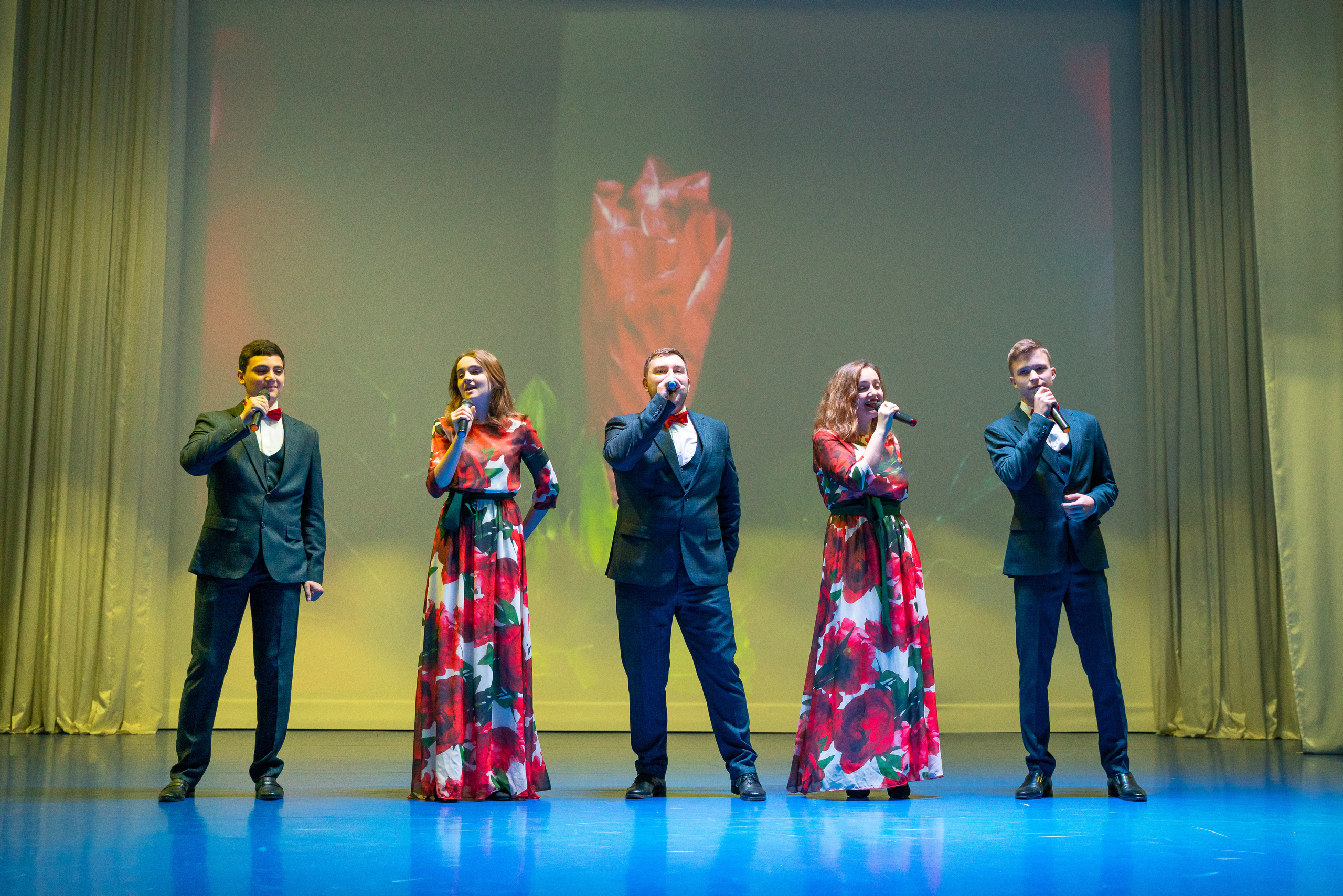 Концерт к 8 марта. Марьина роща. Жизнь курорта Кабардинка в фотографиях