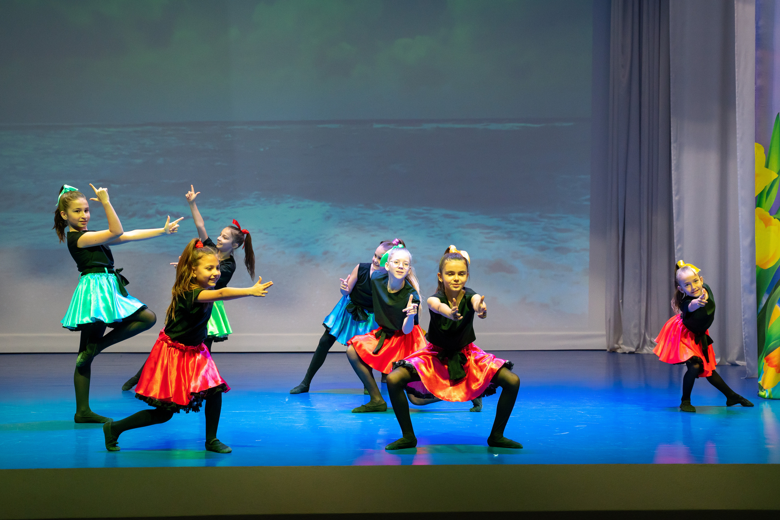 Концерт к 8 марта. Марьина роща. Жизнь курорта Кабардинка в фотографиях