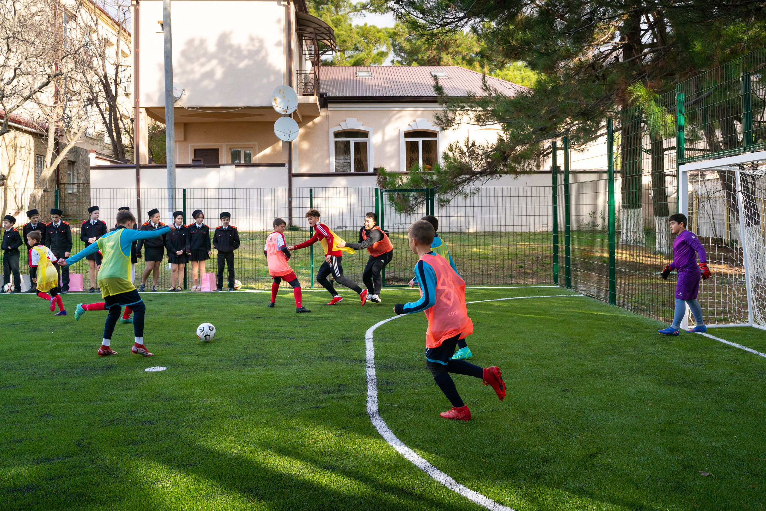 Открытие футбольного поля. Жизнь курорта Кабардинка в фотографиях