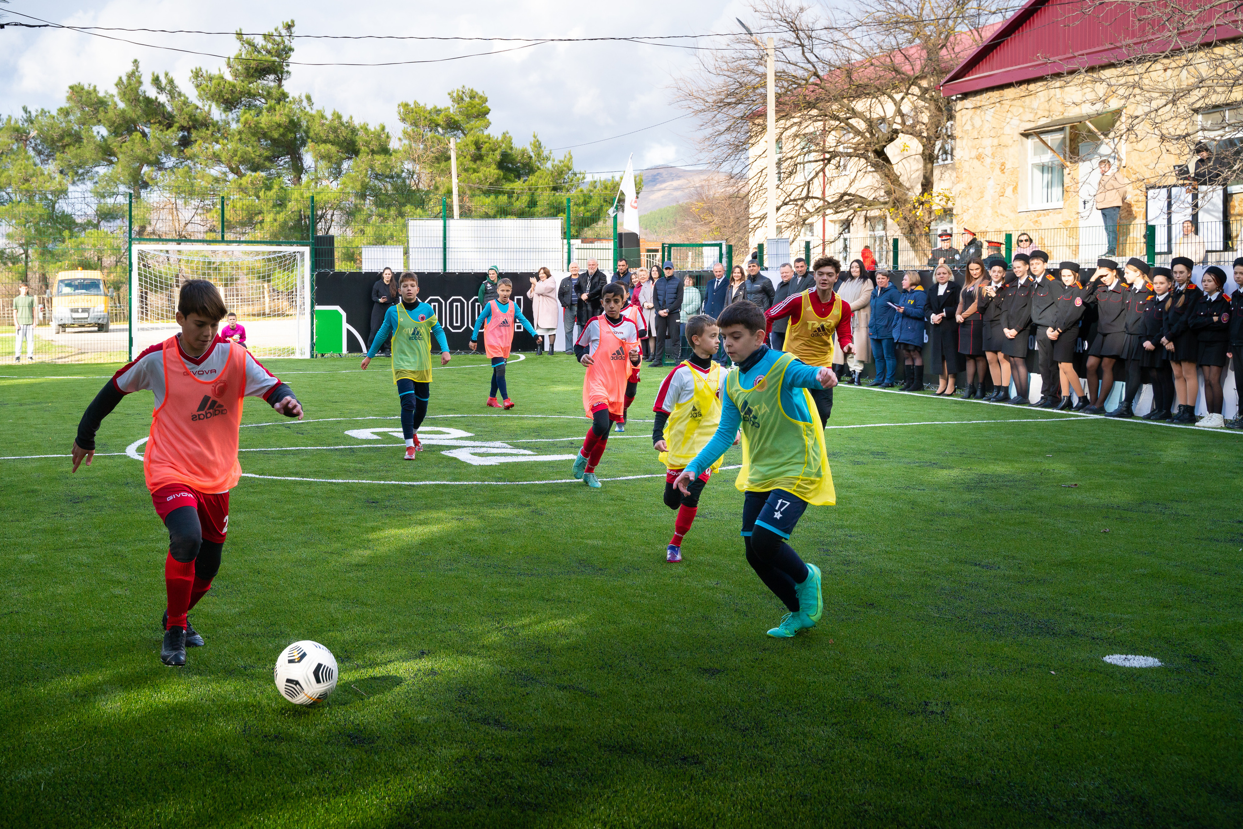 Открытие футбольного поля. Жизнь курорта Кабардинка в фотографиях