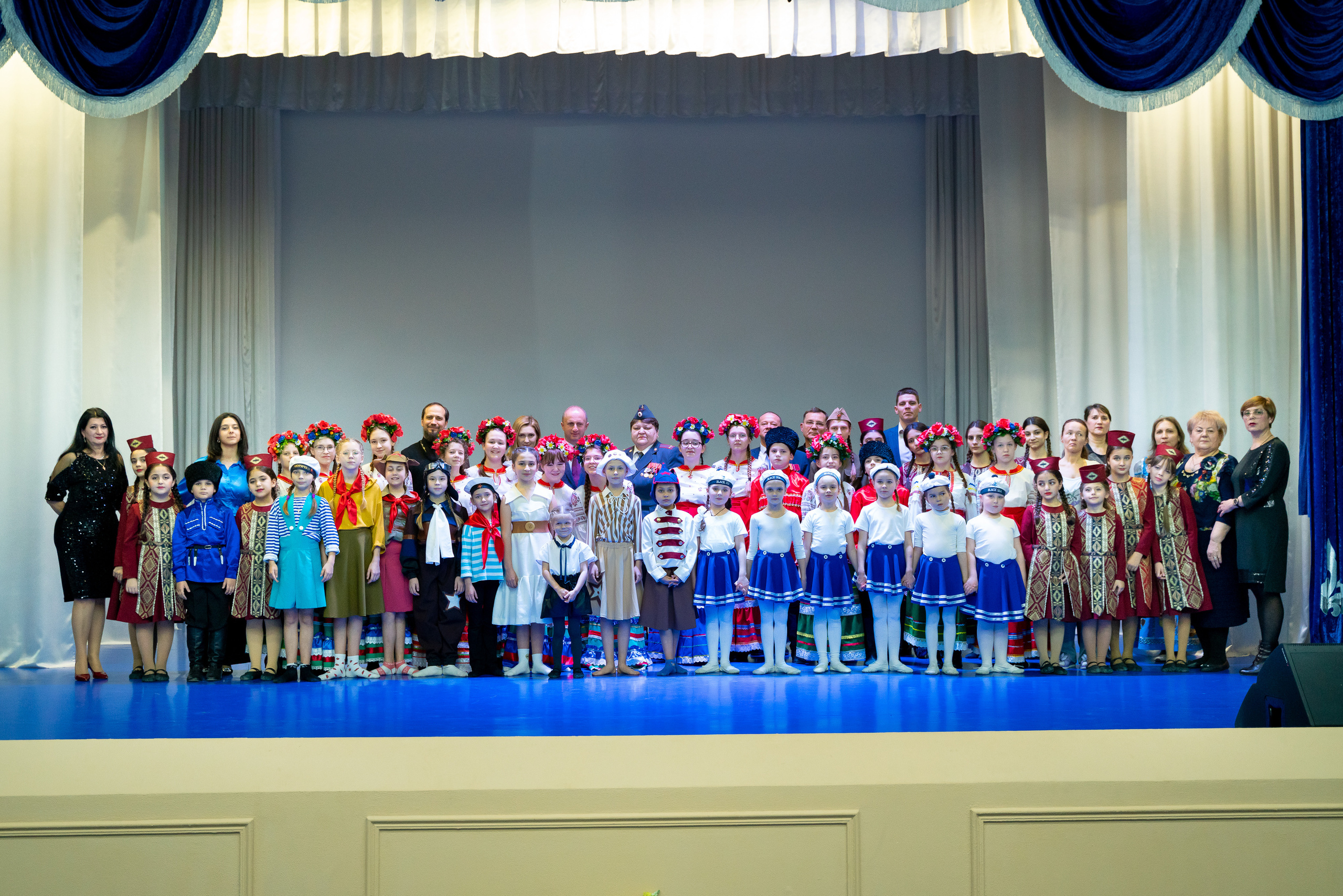 Концерт 23 февраля с. Марьина Роща. Жизнь курорта Кабардинка в фотографиях