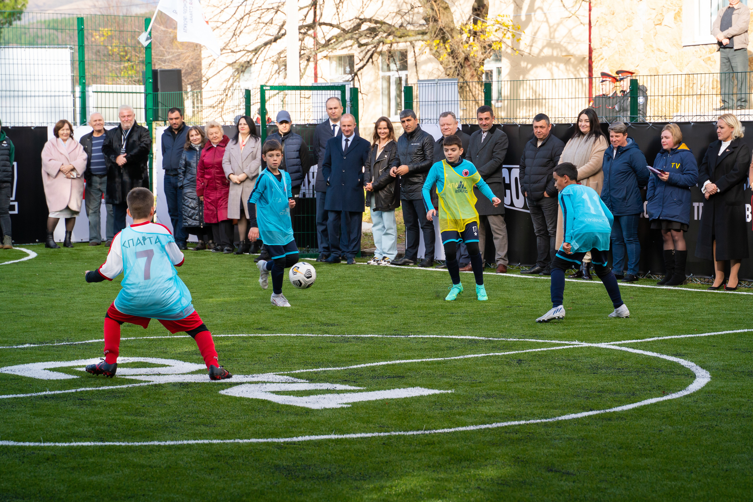 Открытие футбольного поля. Жизнь курорта Кабардинка в фотографиях