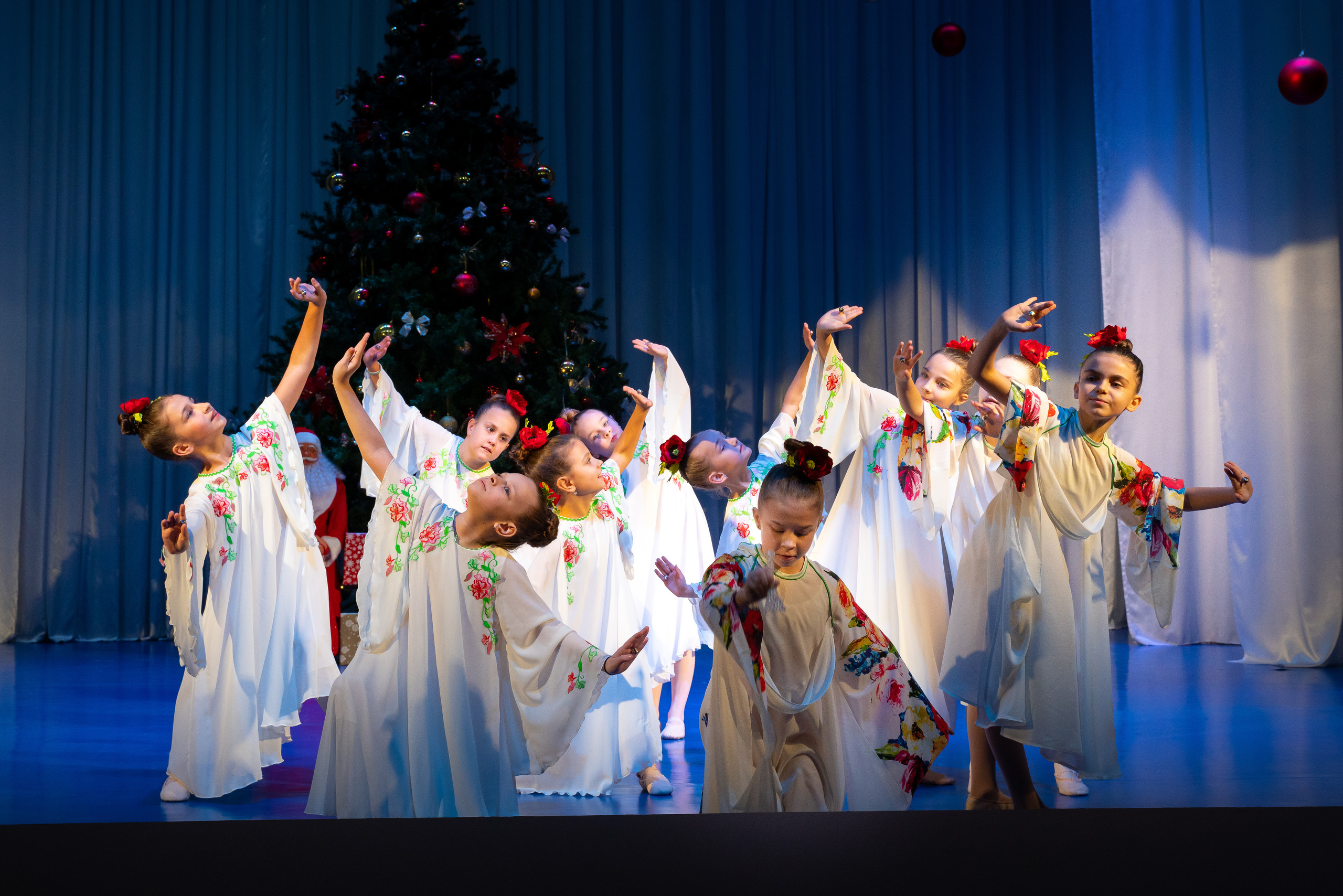 Новогодний концерт, Марьина Роща. Жизнь курорта Кабардинка в фотографиях