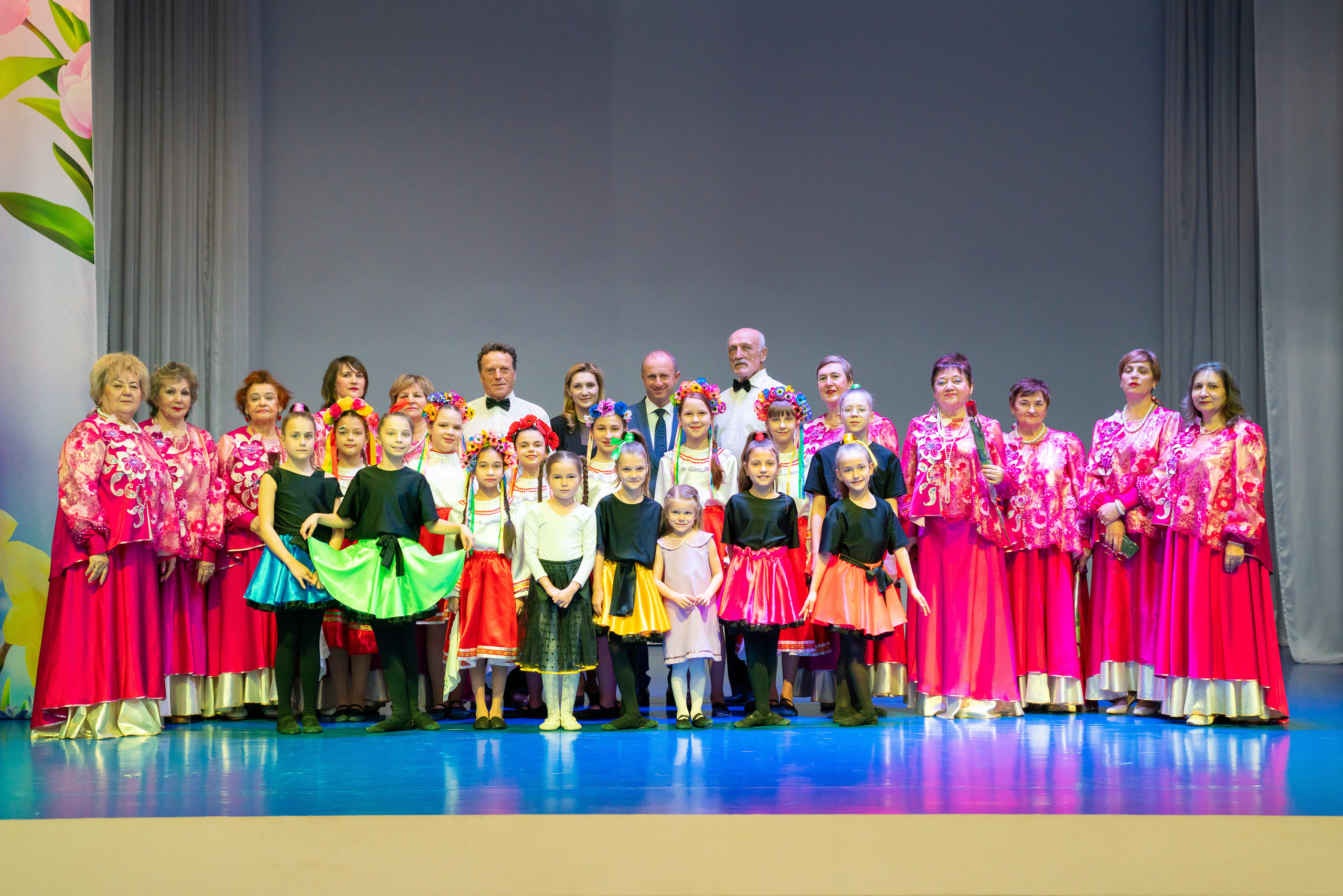 Концерт к 8 марта. Марьина роща. Жизнь курорта Кабардинка в фотографиях