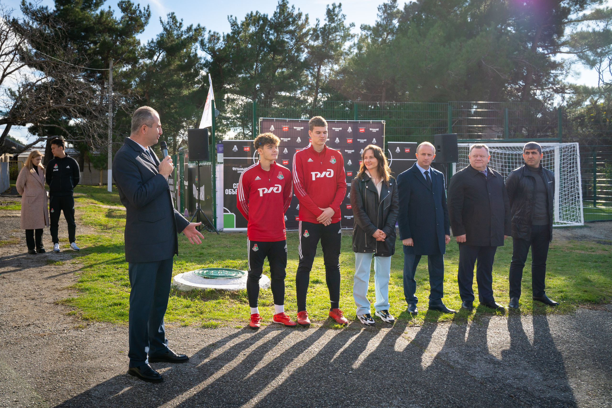 Открытие футбольного поля. Жизнь курорта Кабардинка в фотографиях