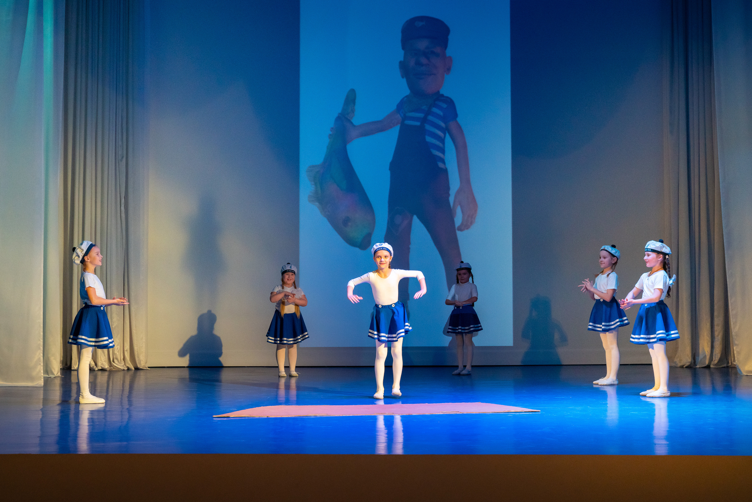 Концерт 23 февраля с. Марьина Роща. Жизнь курорта Кабардинка в фотографиях