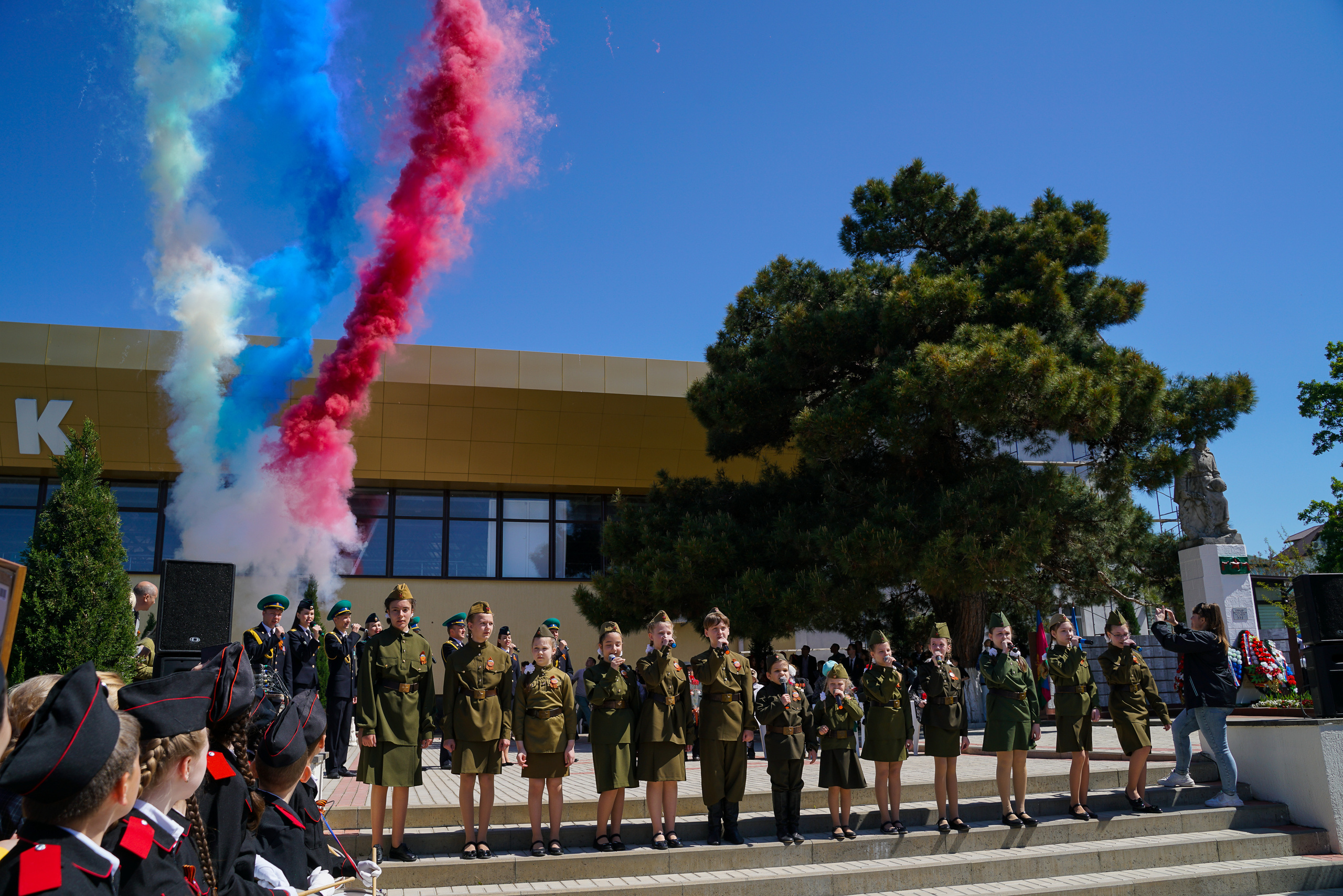 Праздничный парад 9 мая. Жизнь курорта Кабардинка в фотографиях