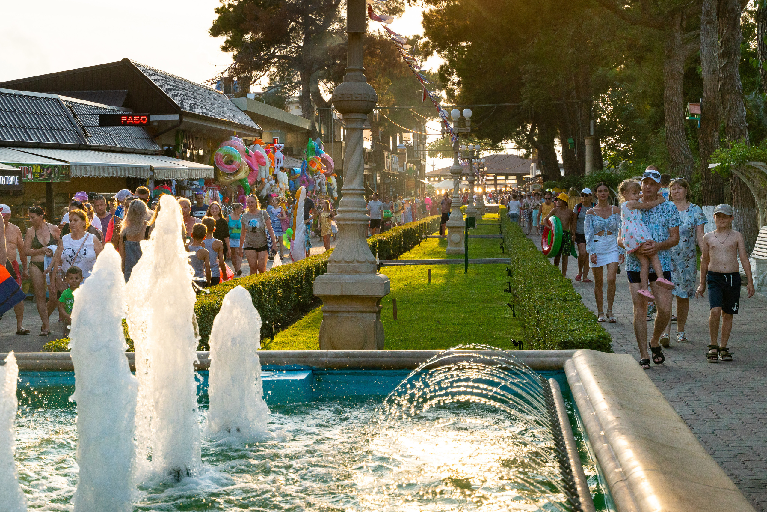 Виды Кабардинки. Жизнь курорта Кабардинка в фотографиях
