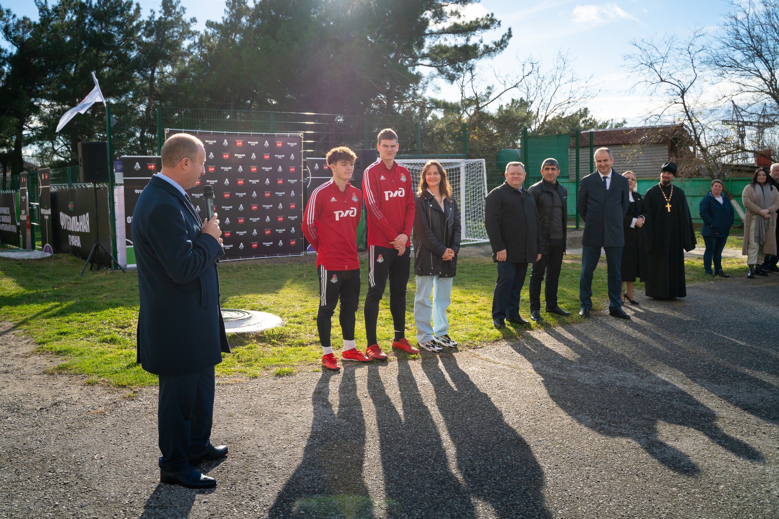 Открытие футбольного поля. Жизнь курорта Кабардинка в фотографиях