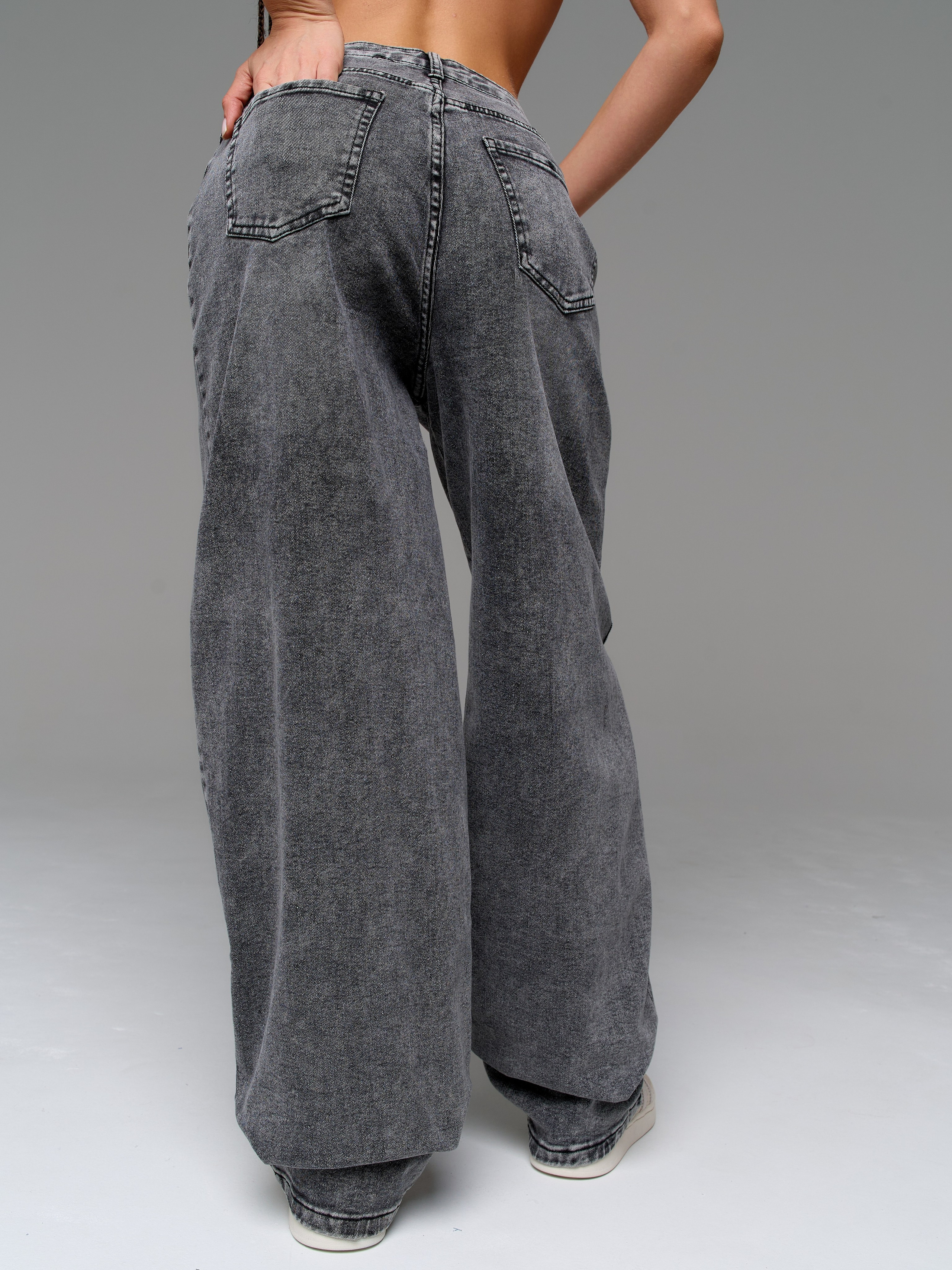 Джинсы. Фотограф для маркетплейсов в Москве