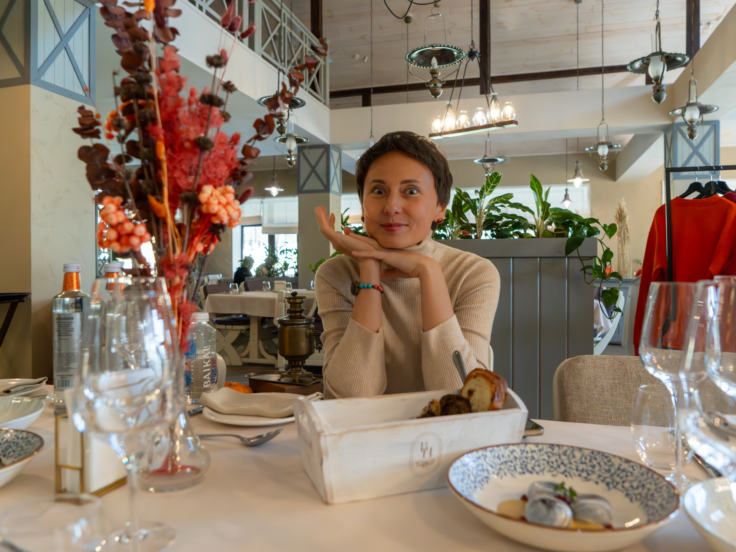 Литературная мастерская с Ольгой Шутовой в «Винотеррии». Репортажный фотограф в Красной Поляне и Сочи Павлюченко Екатерина