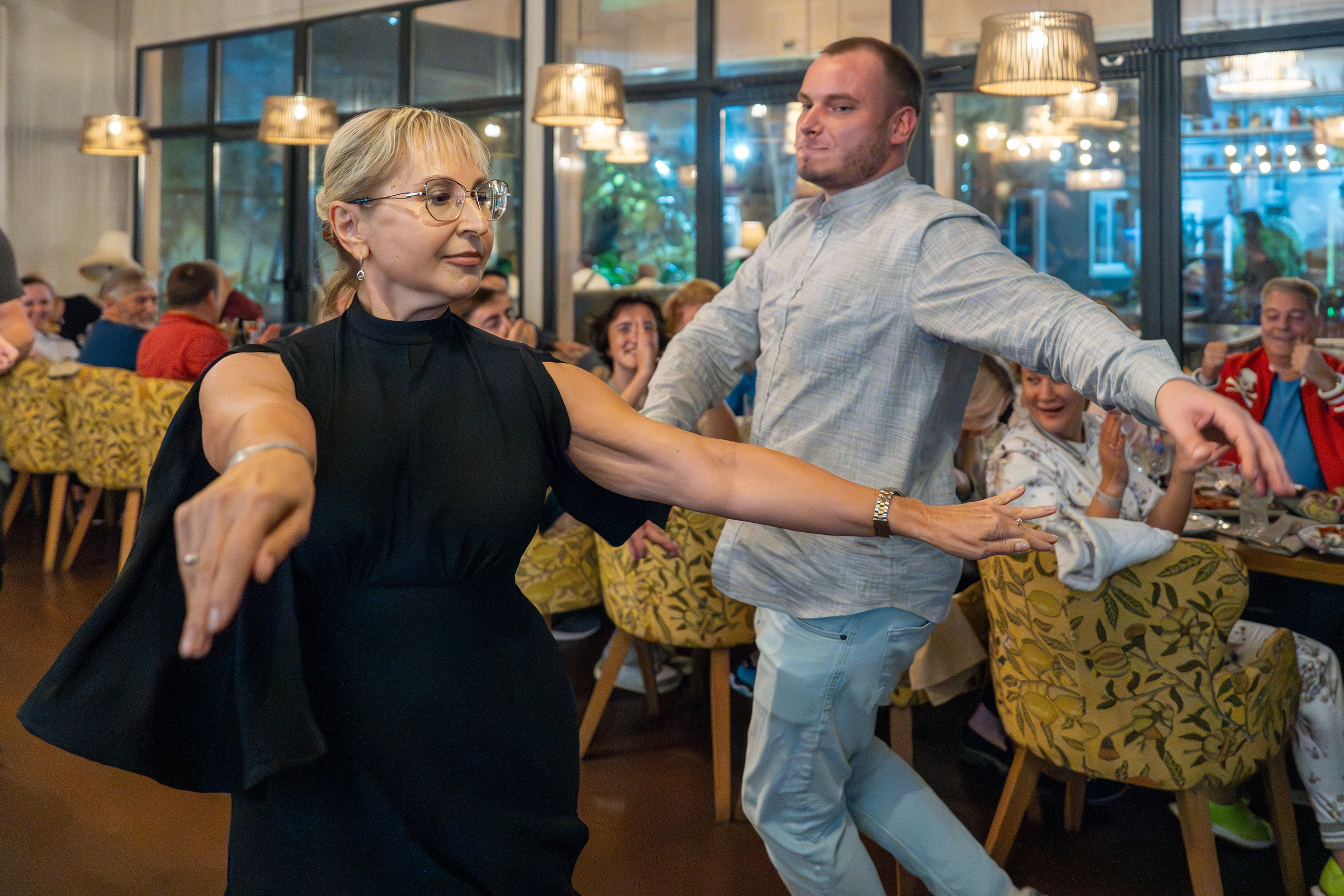 MICE мероприятие для компании Р-фарм. Репортажный фотограф в Красной Поляне и Сочи Павлюченко Екатерина