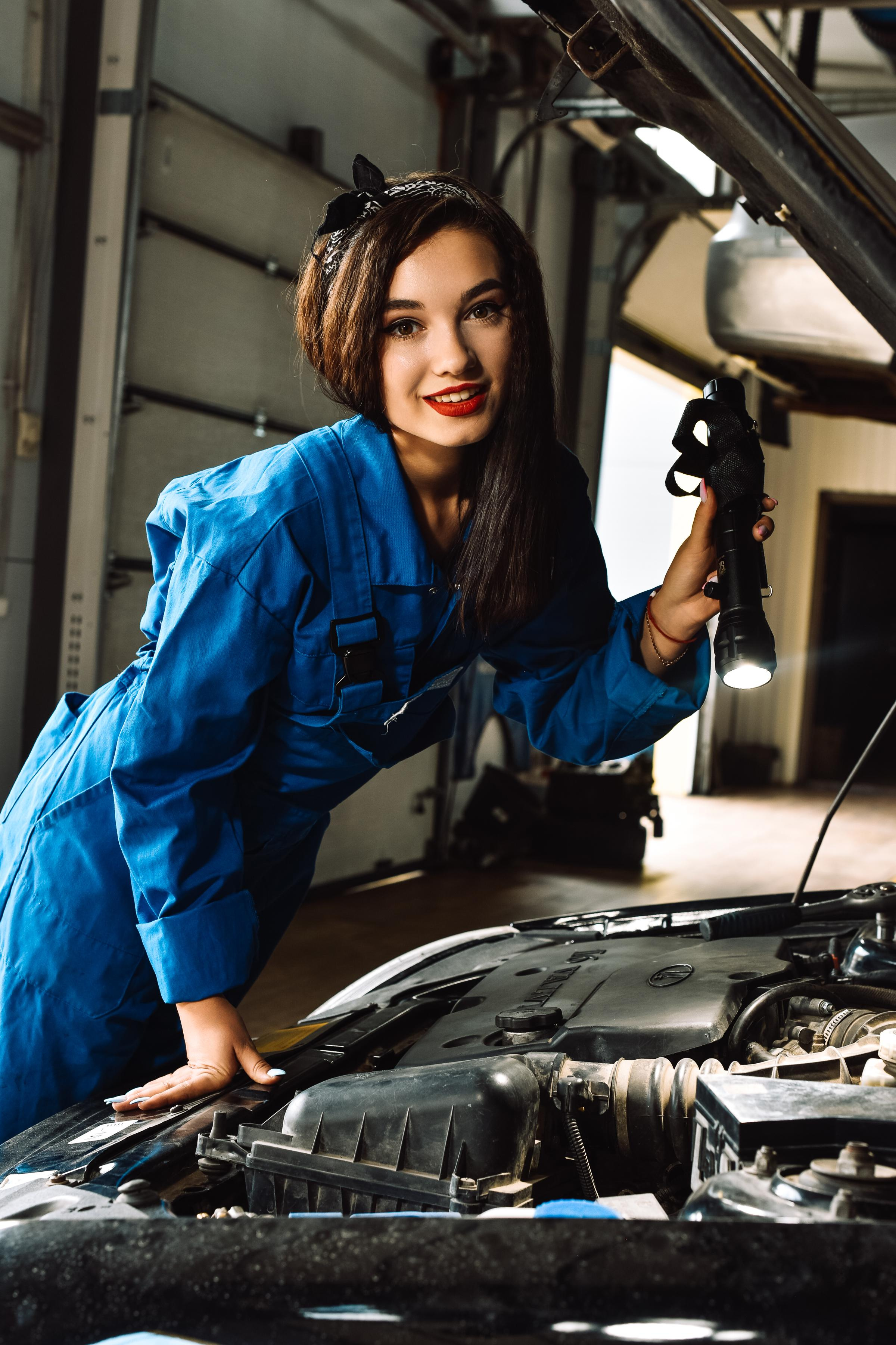 Ксения автосалон