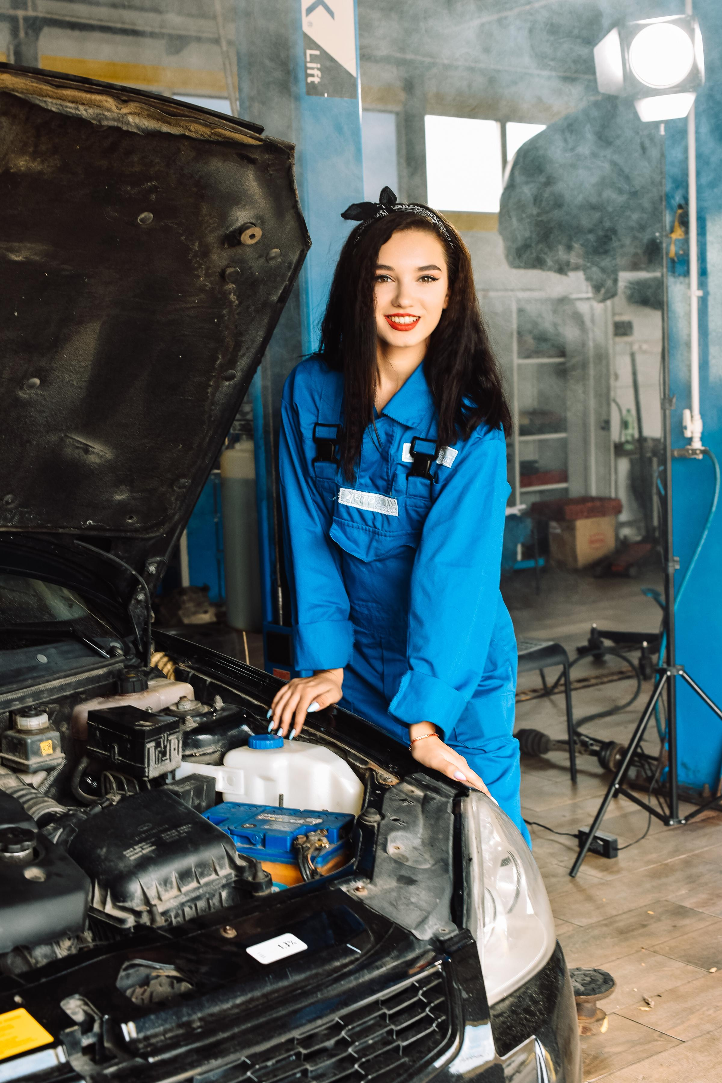 Ксения автосалон