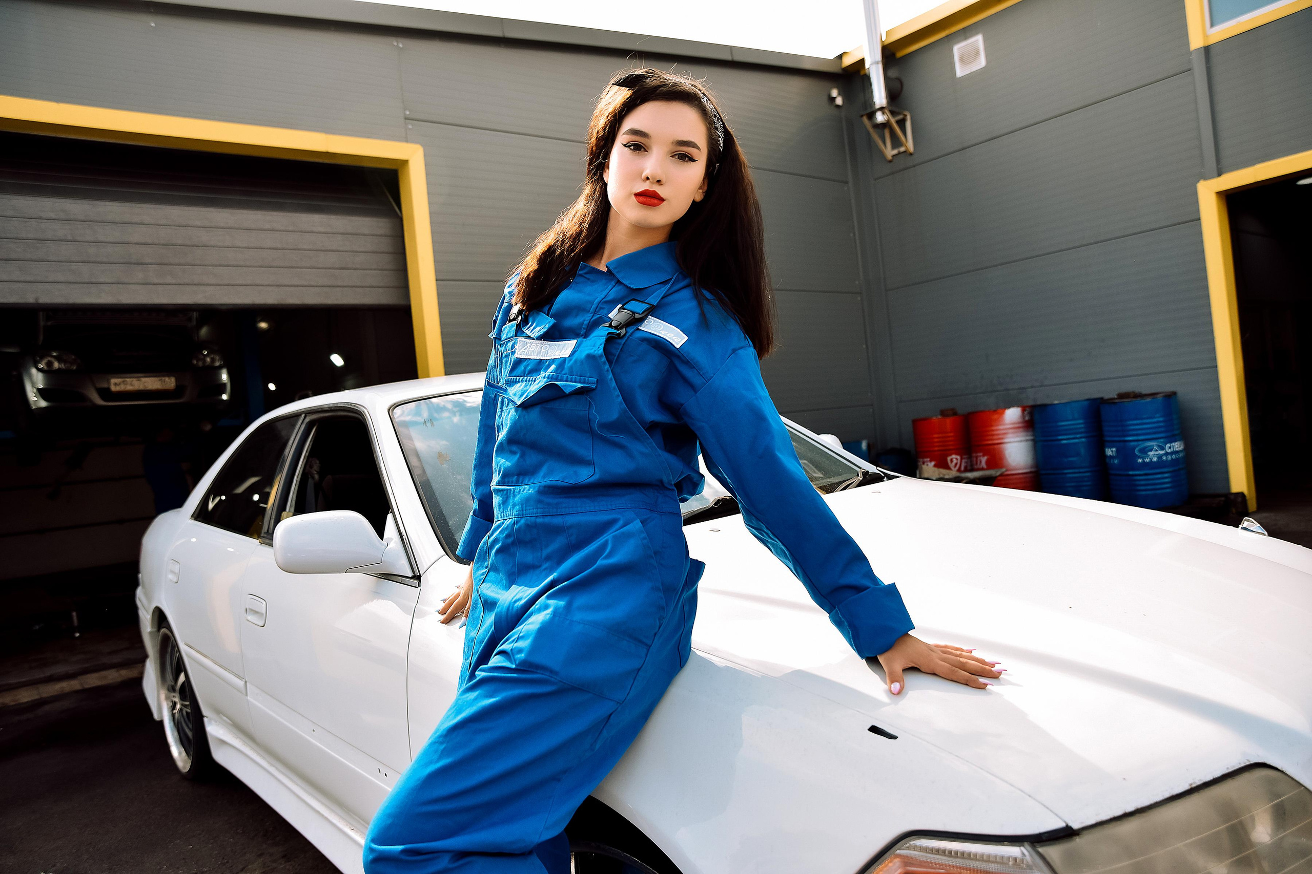 Ксения автосалон