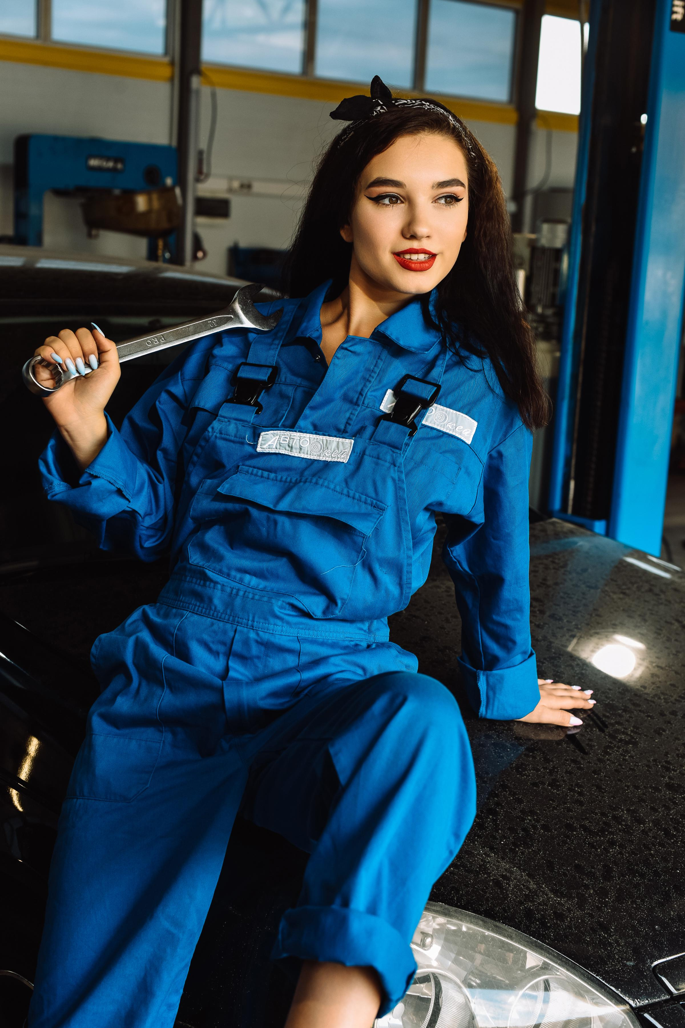 Ксения автосалон