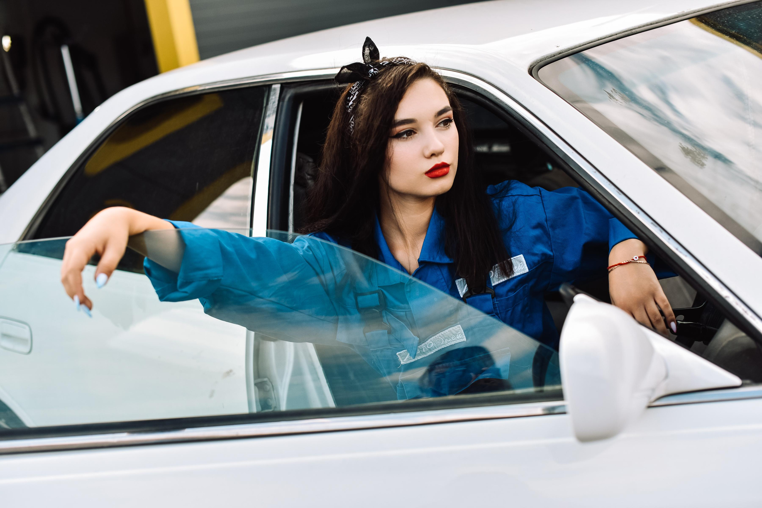 Ксения автосалон