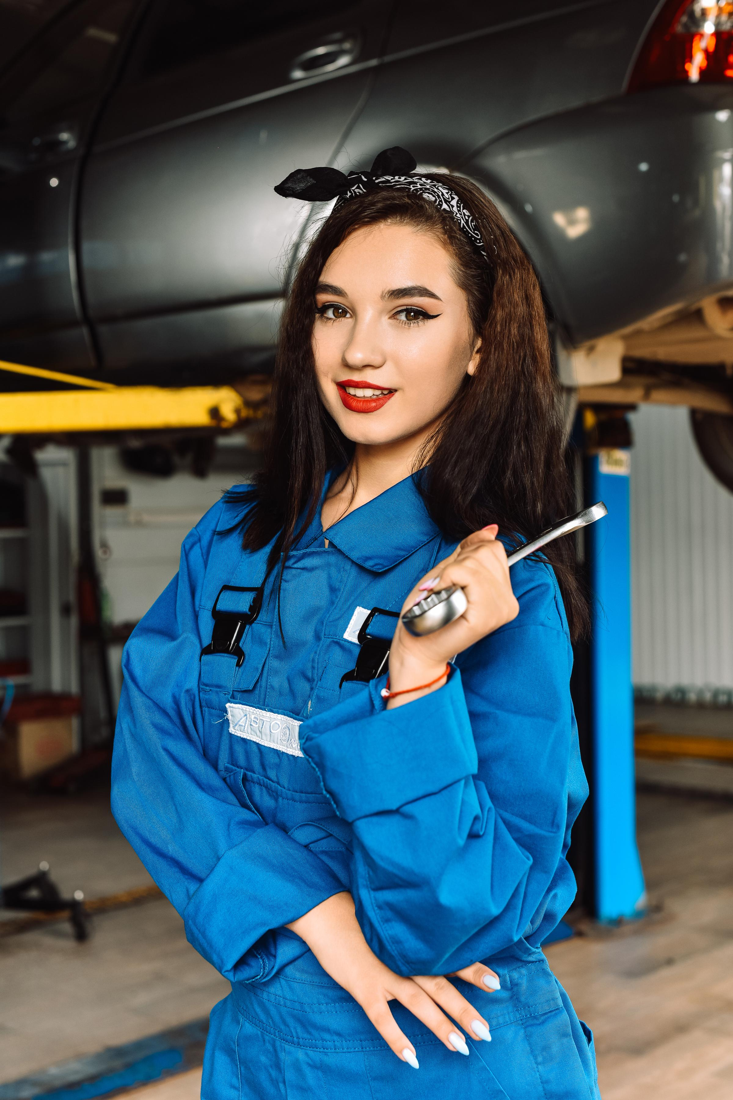 Ксения автосалон