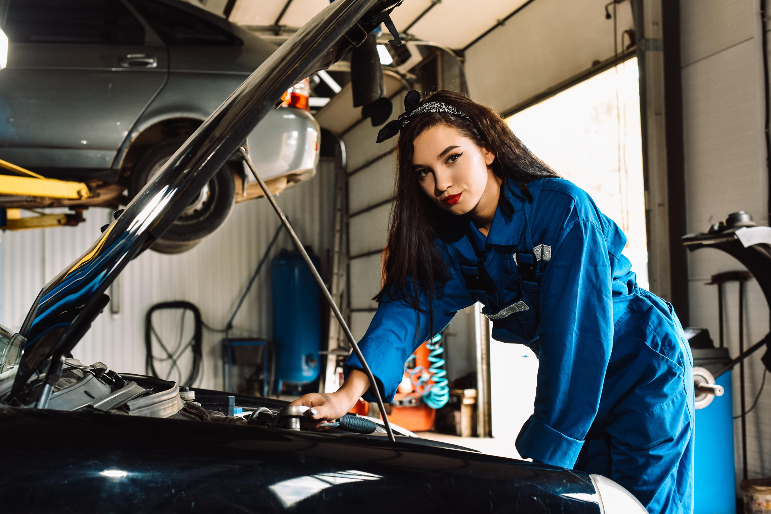 Ксения автосалон