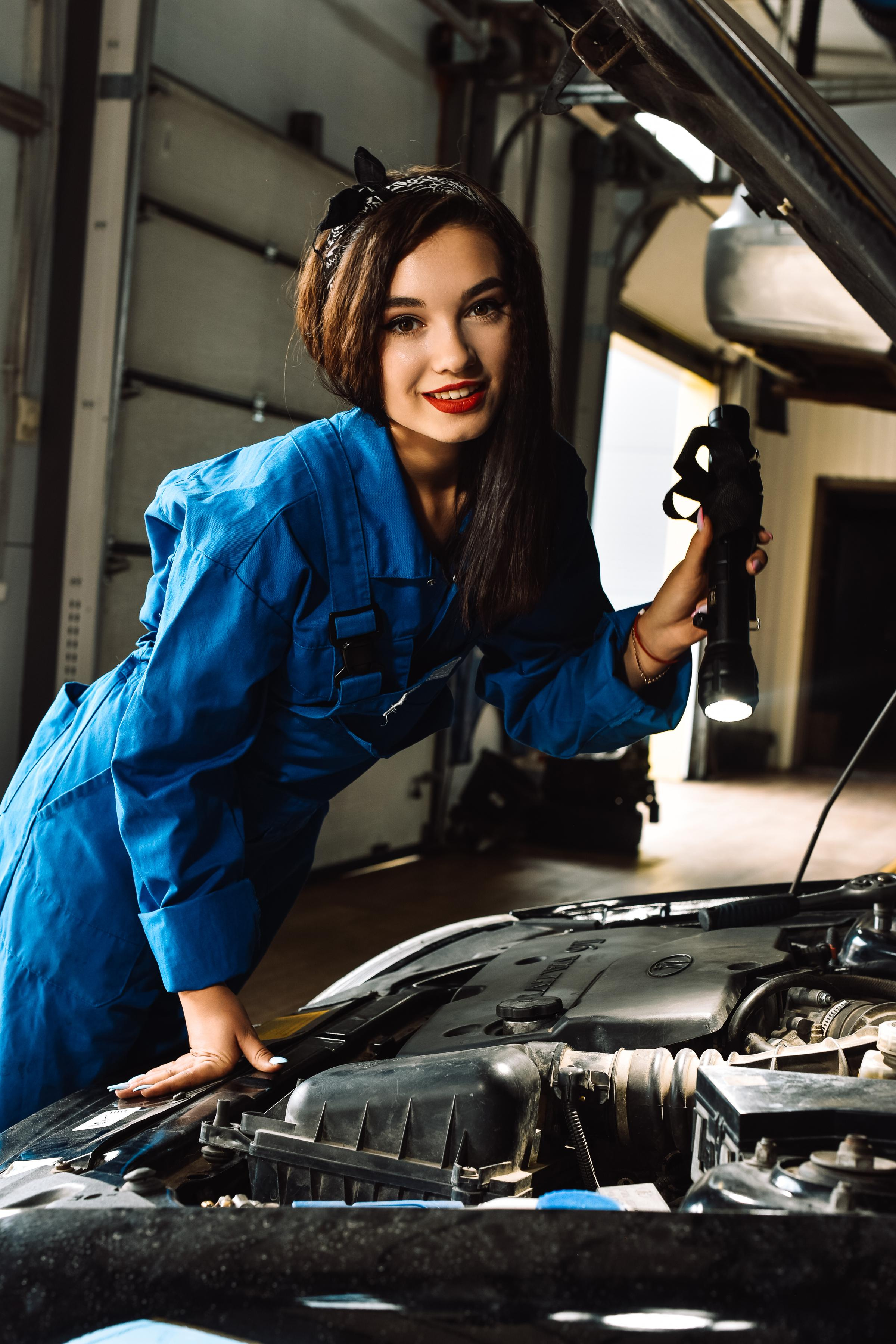 Ксения автосалон