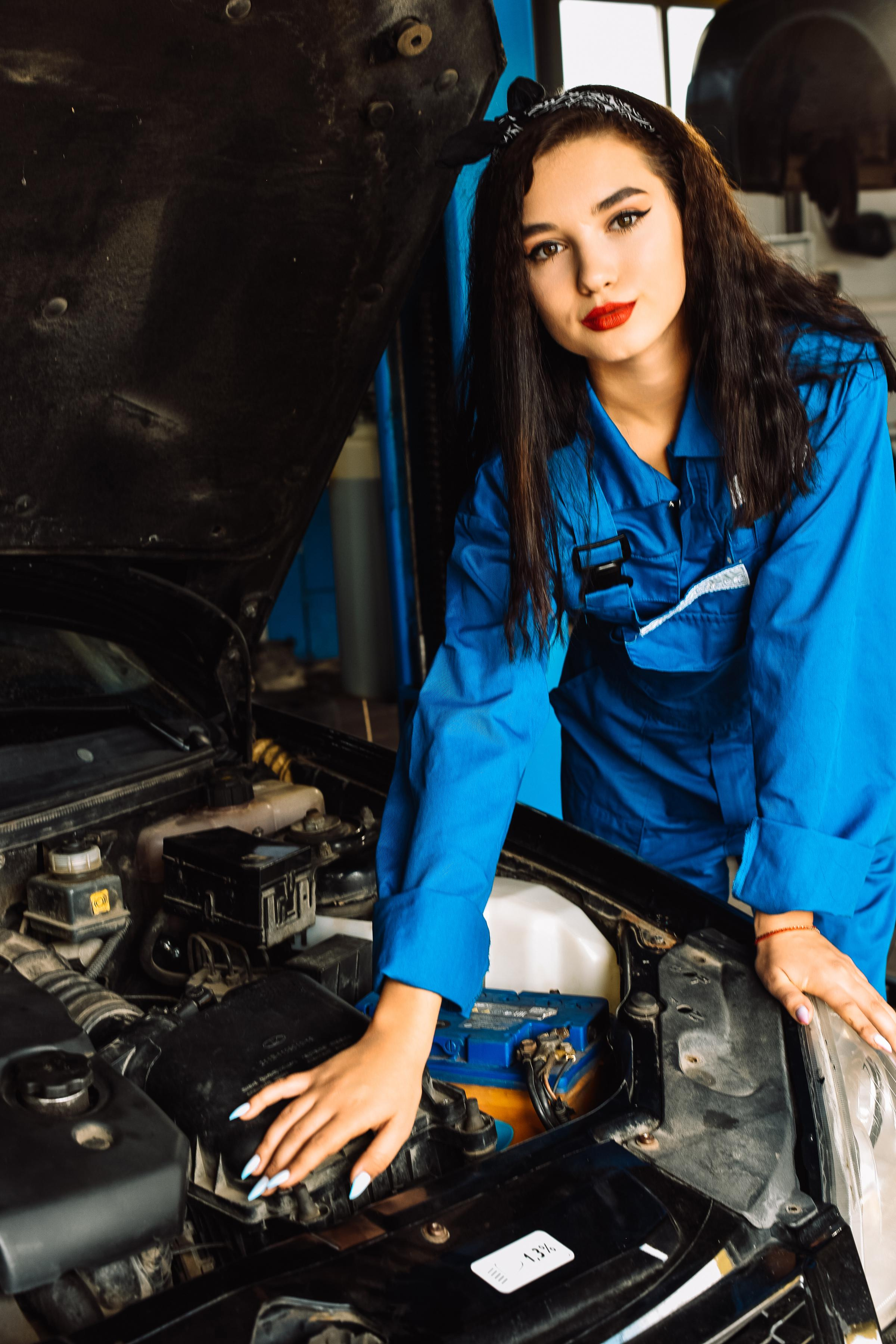 Ксения автосалон