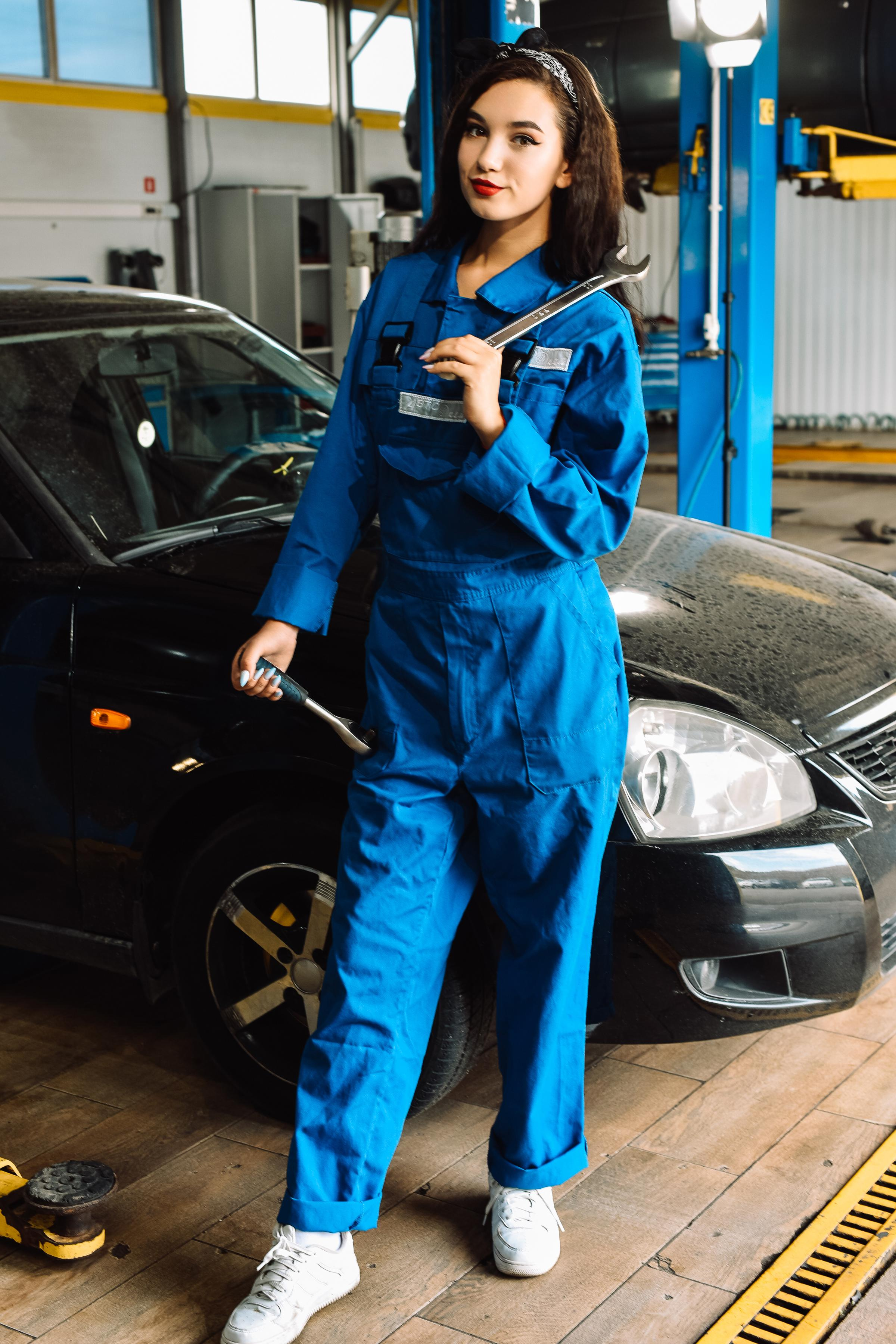 Ксения автосалон