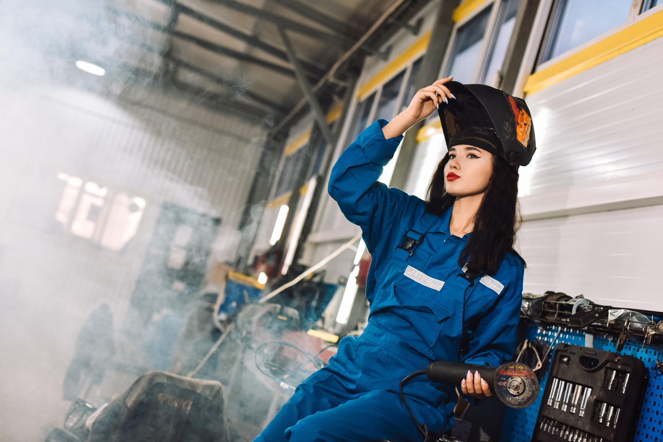 Ксения автосалон