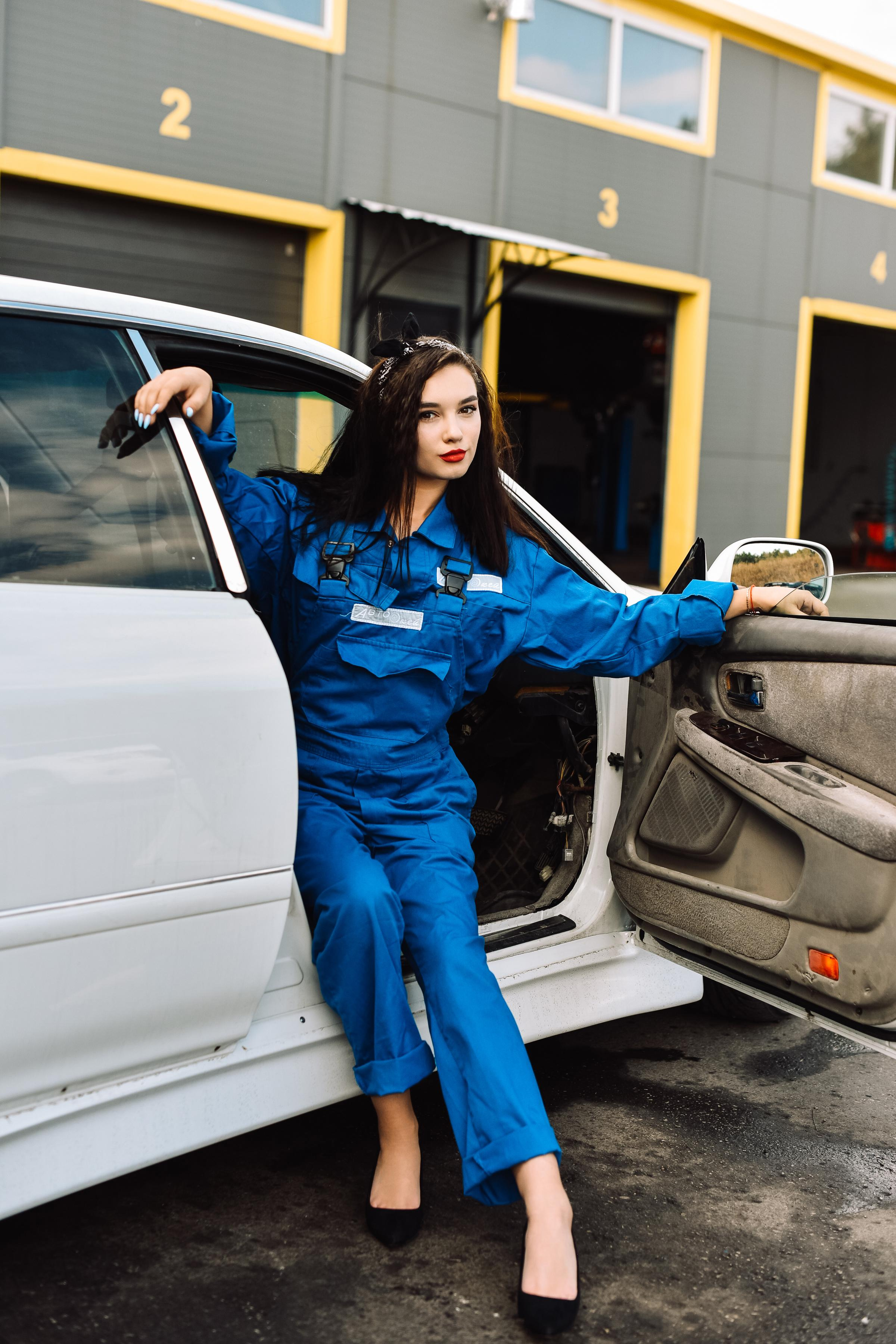 Ксения автосалон