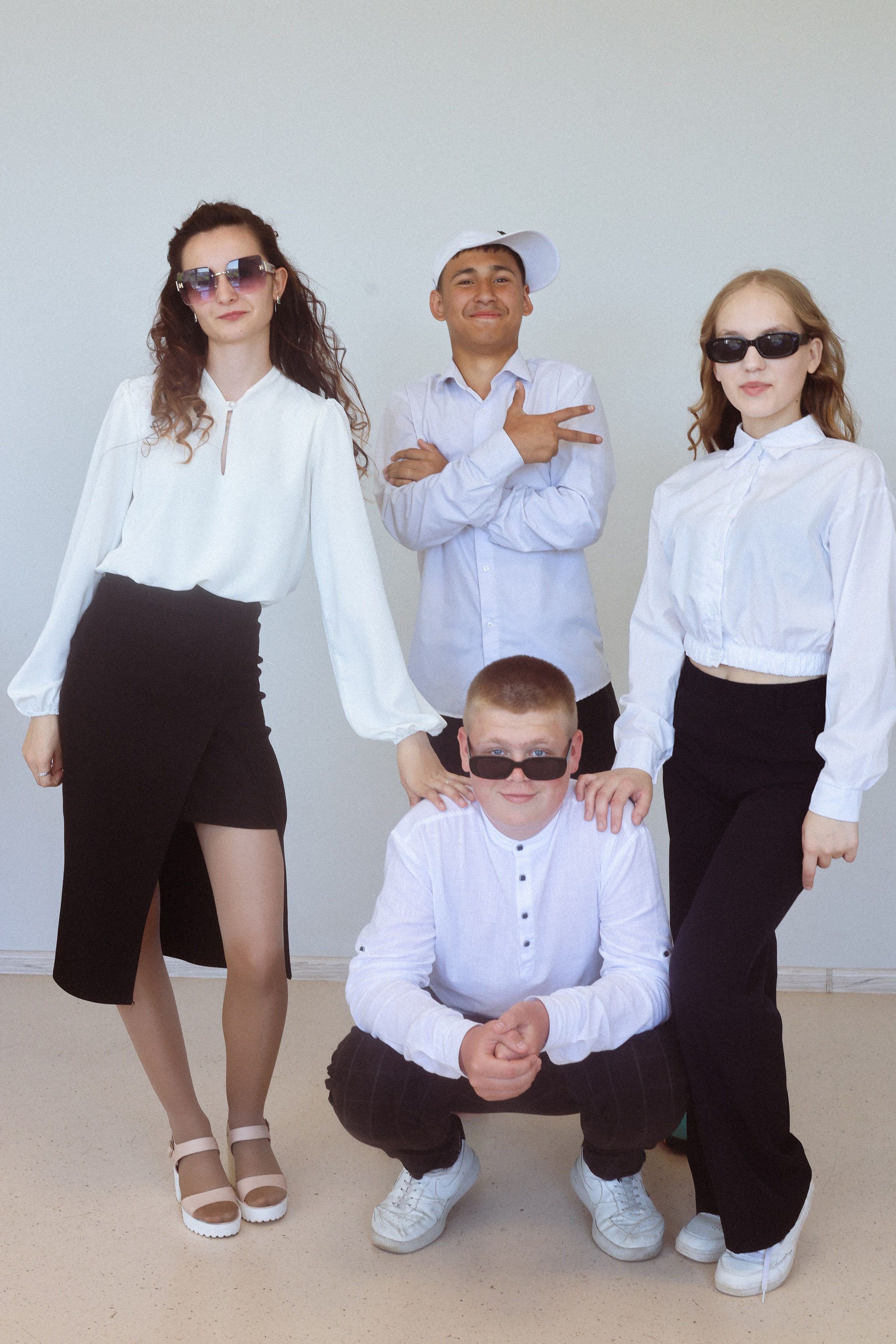 9 класс Привольненская СОШ. Мания, портретный фотограф в городе Оренбург