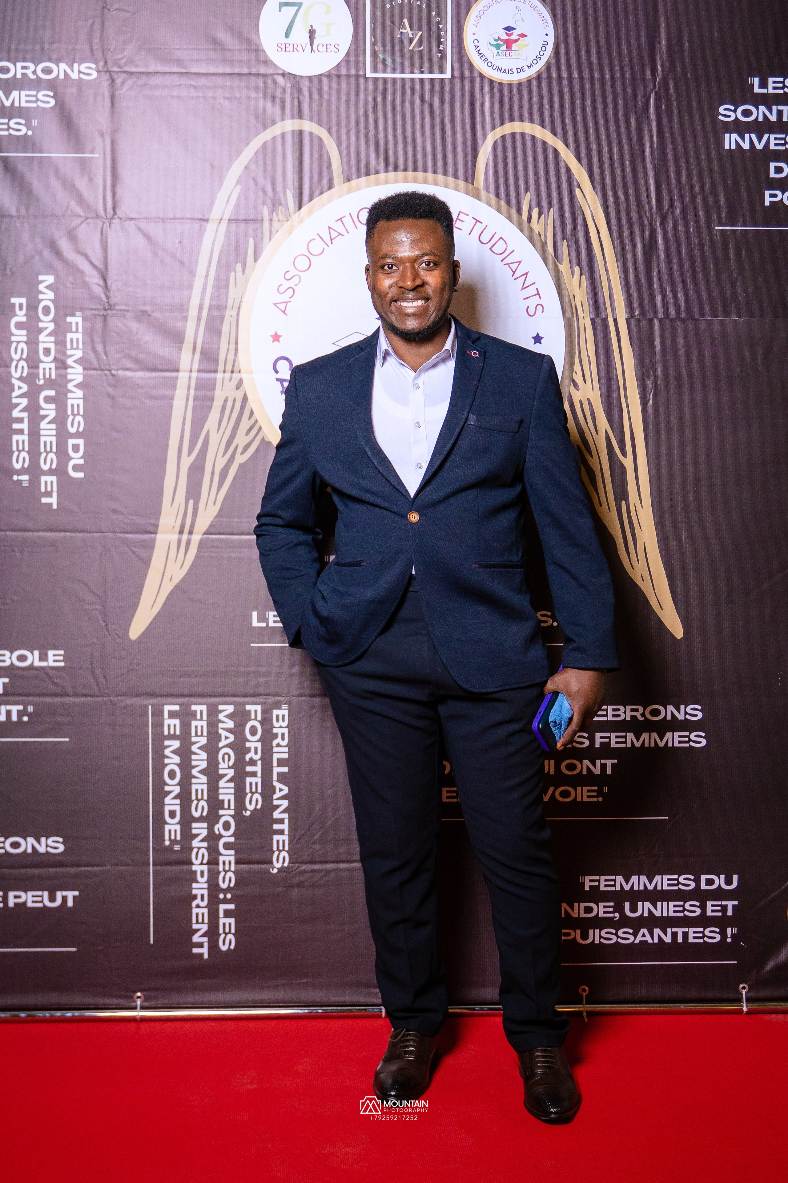 Asecam Gala. Photographe basé à Moscou