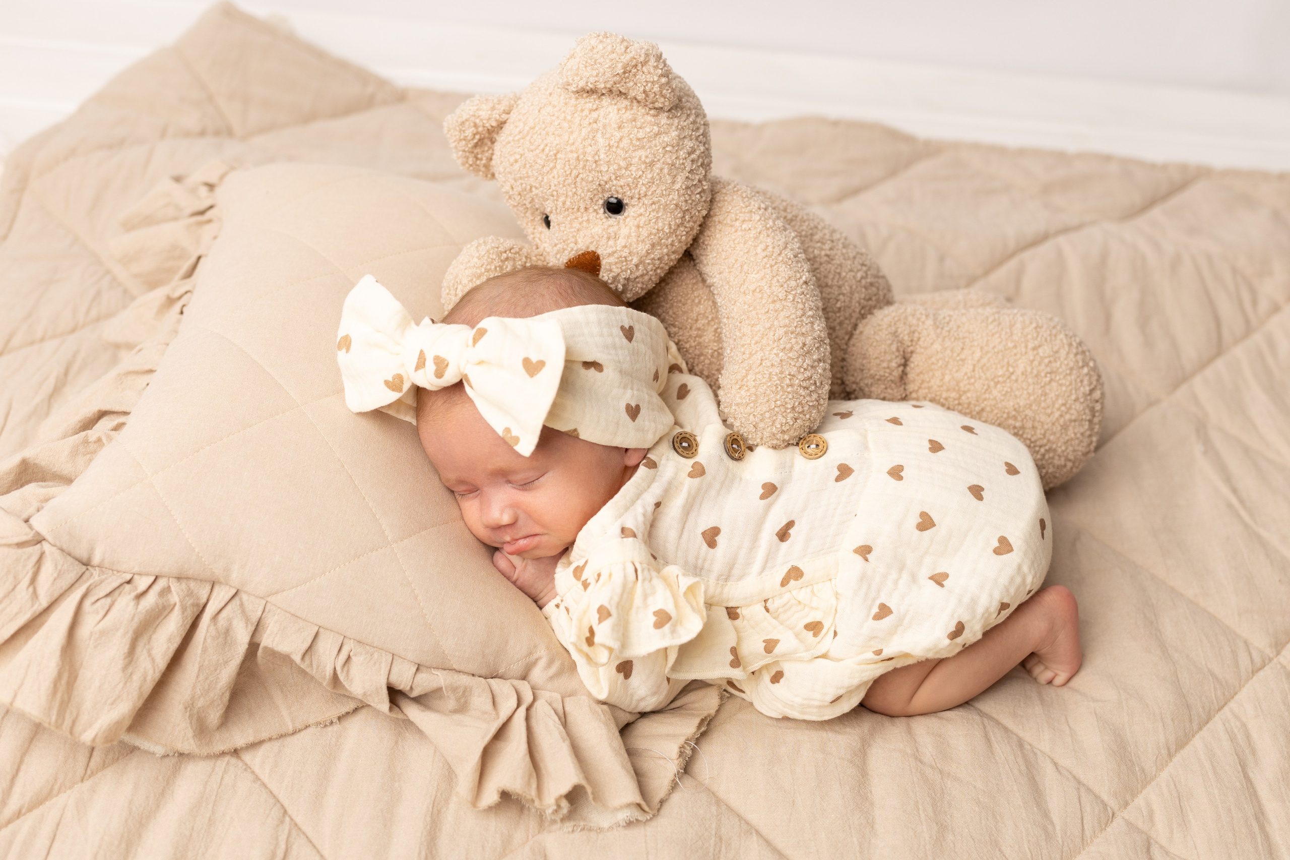 Фотосессия новорожденного в натуральном стиле. Фотограф новорожденных, детский фотограф в г. Оренбурге Екатерина Козлова