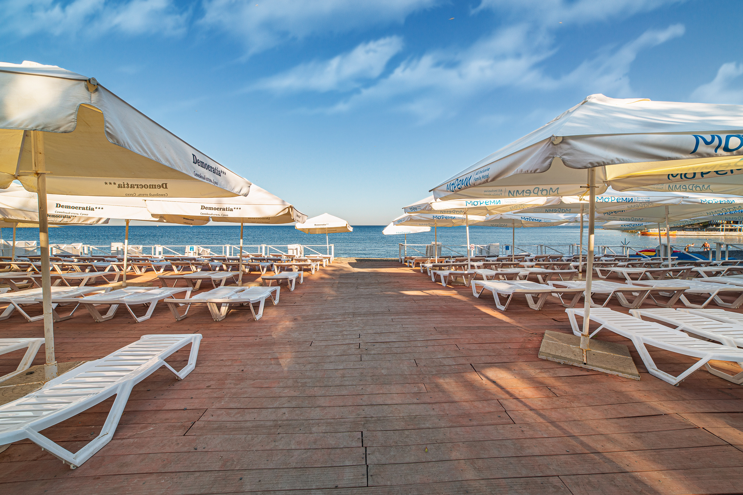 Renatphoto-Фотосъёмка экстерьера и интерьера. Профессиональная фотосъёмка интерьеров, предметная фотосессия еды для меню г. Анапа