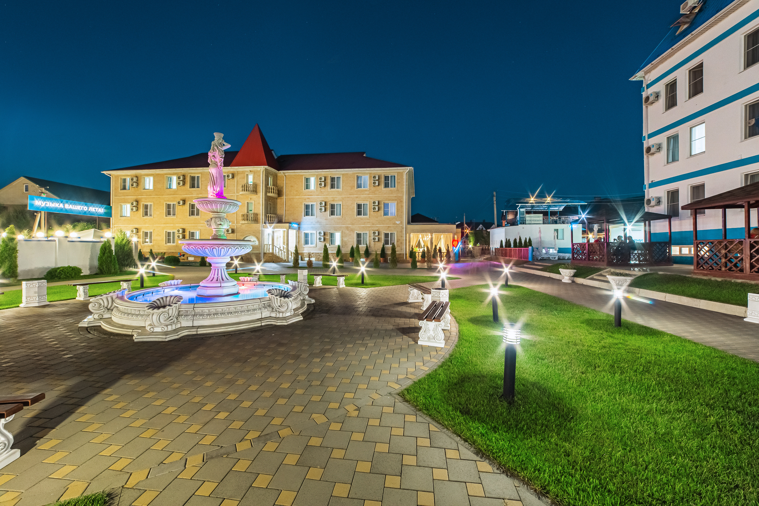 Renatphoto-Фотосъёмка экстерьера и интерьера. Профессиональная фотосъёмка интерьеров, предметная фотосессия еды для меню г. Анапа