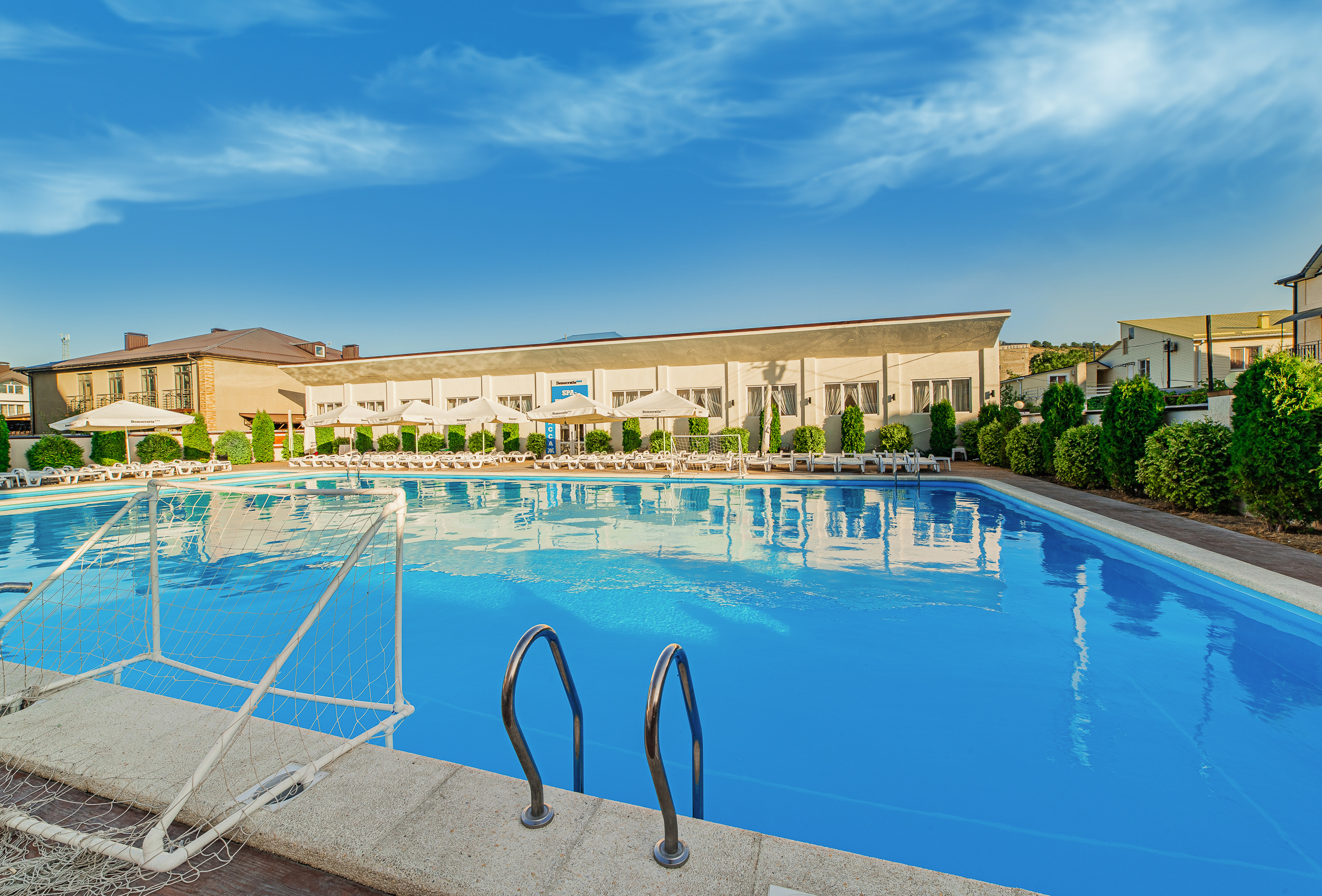 Renatphoto-Фотосъёмка экстерьера и интерьера. Профессиональная фотосъёмка интерьеров, предметная фотосессия еды для меню г. Анапа