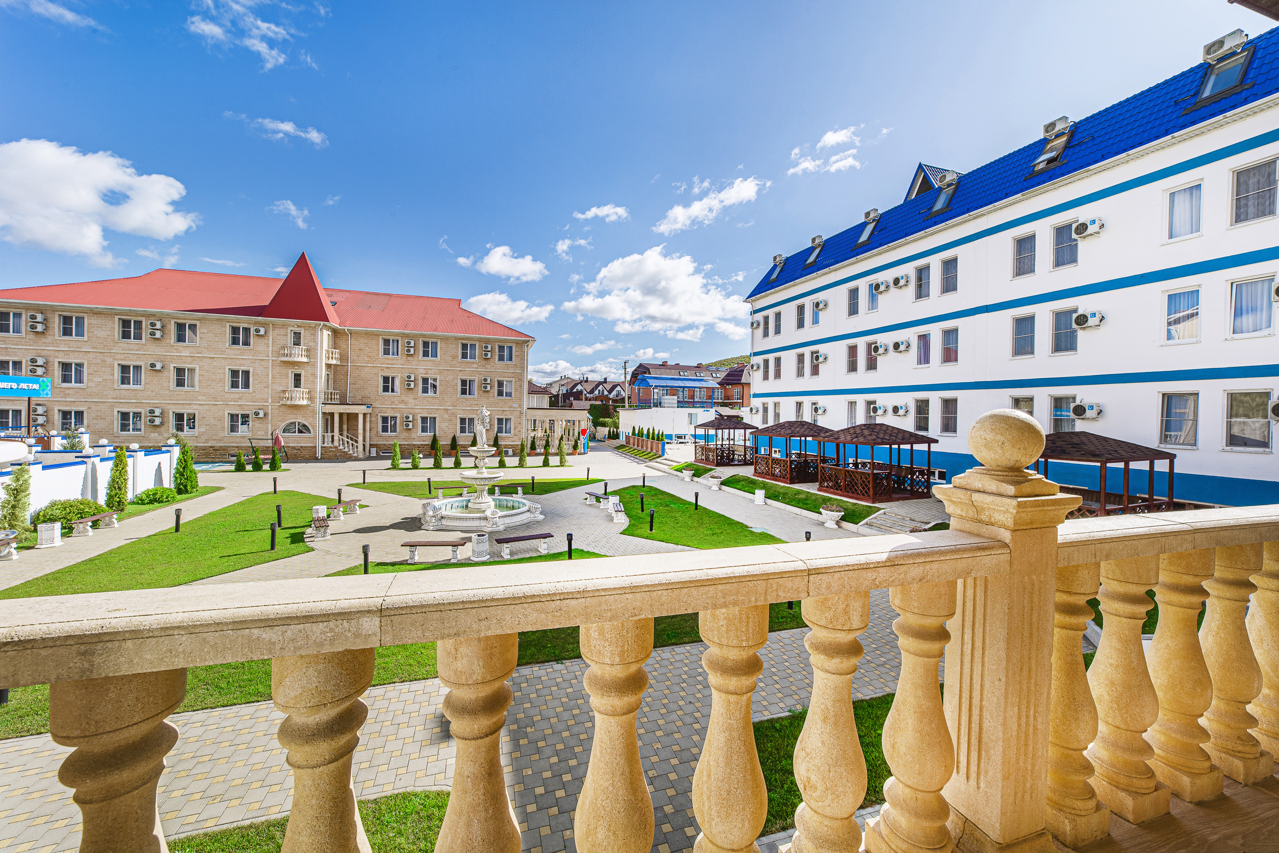 Renatphoto-Фотосъёмка экстерьера и интерьера. Профессиональная фотосъёмка интерьеров, предметная фотосессия еды для меню г. Анапа