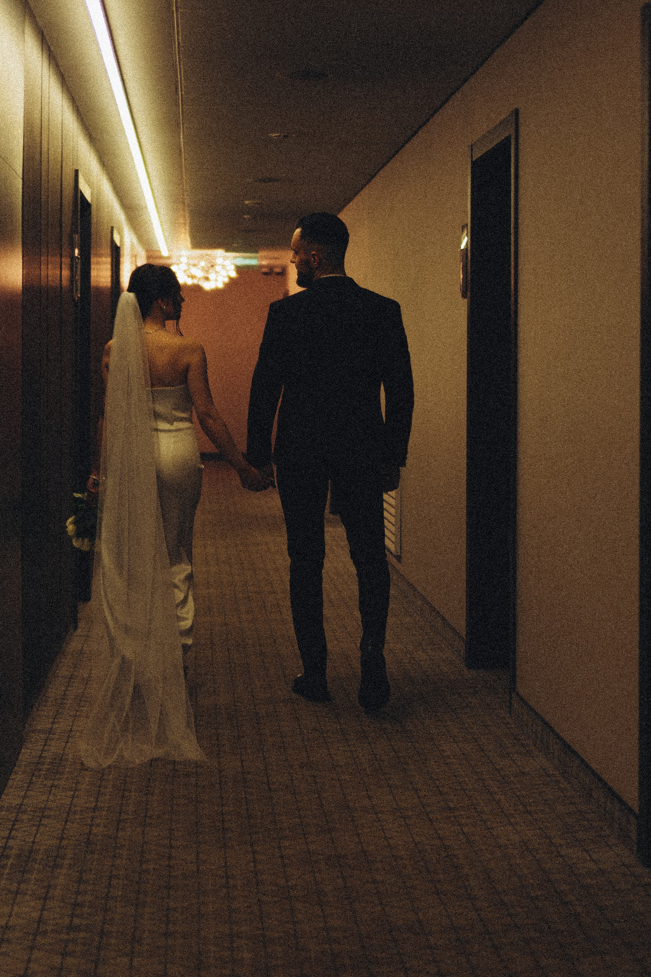 СВАДЕБНАЯ СЬЕМКА СБОРОВ ЖЕНИХА И НЕВЕСТЫ В ОТЕЛЕ И ТАКЖЕ ФОТОСЕССИИЯ В ОТЕЛЕЕ МЕГАПОЛИС БРЯНСК. Профессиональный фотограф, Санкт-Петербург — Виктория Богомолова