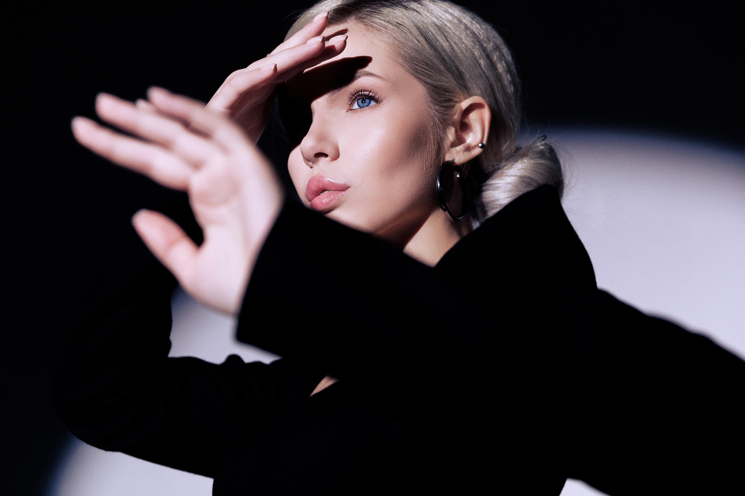 Студийная съемка. Студийный и свадебный фотограф в Москве Айк Саркисян