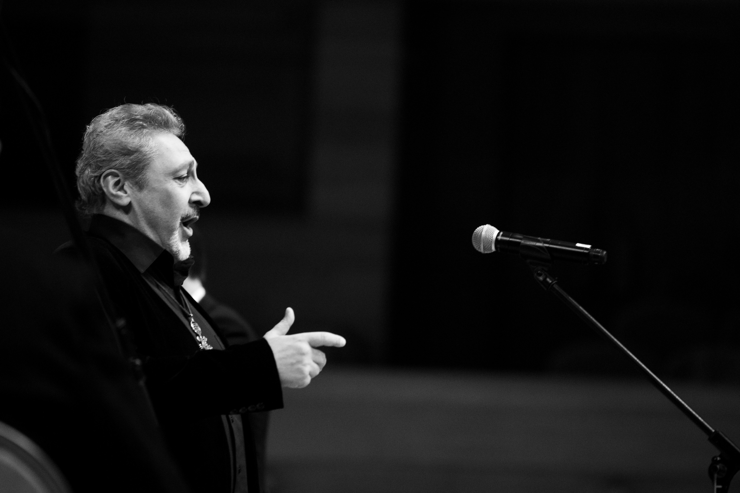 Московский международный Дом музыки. Студийный и свадебный фотограф в Москве Айк Саркисян