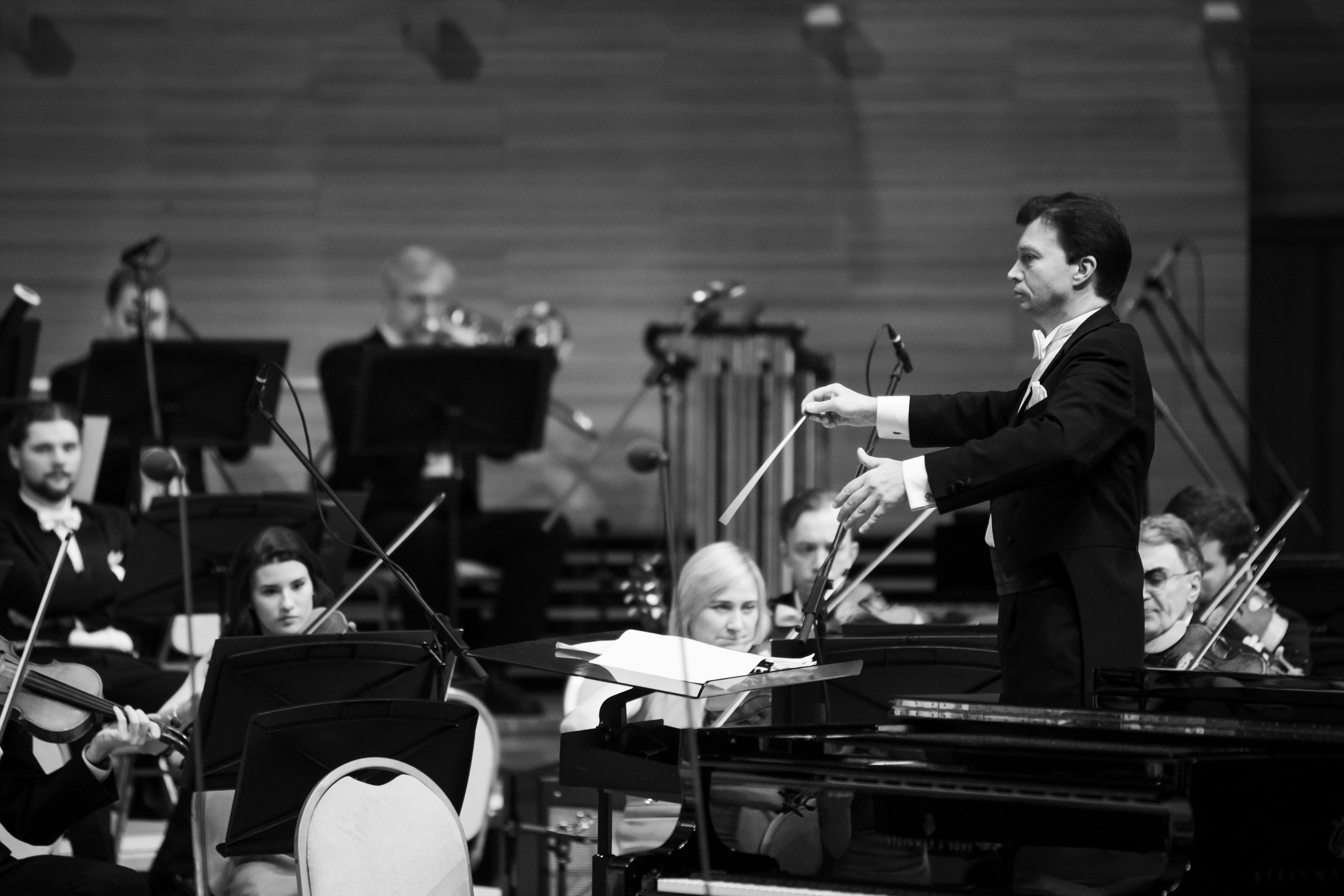 Московский международный Дом музыки. Студийный и свадебный фотограф в Москве Айк Саркисян