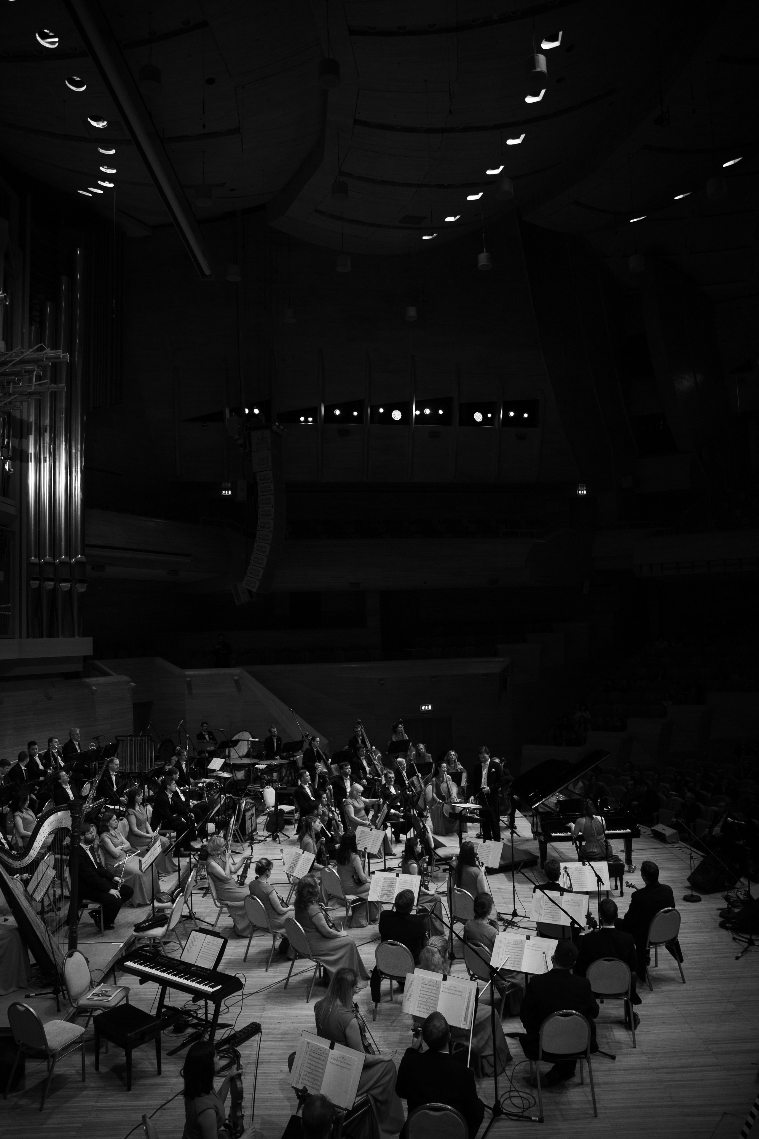 Московский международный Дом музыки. Студийный и свадебный фотограф в Москве Айк Саркисян