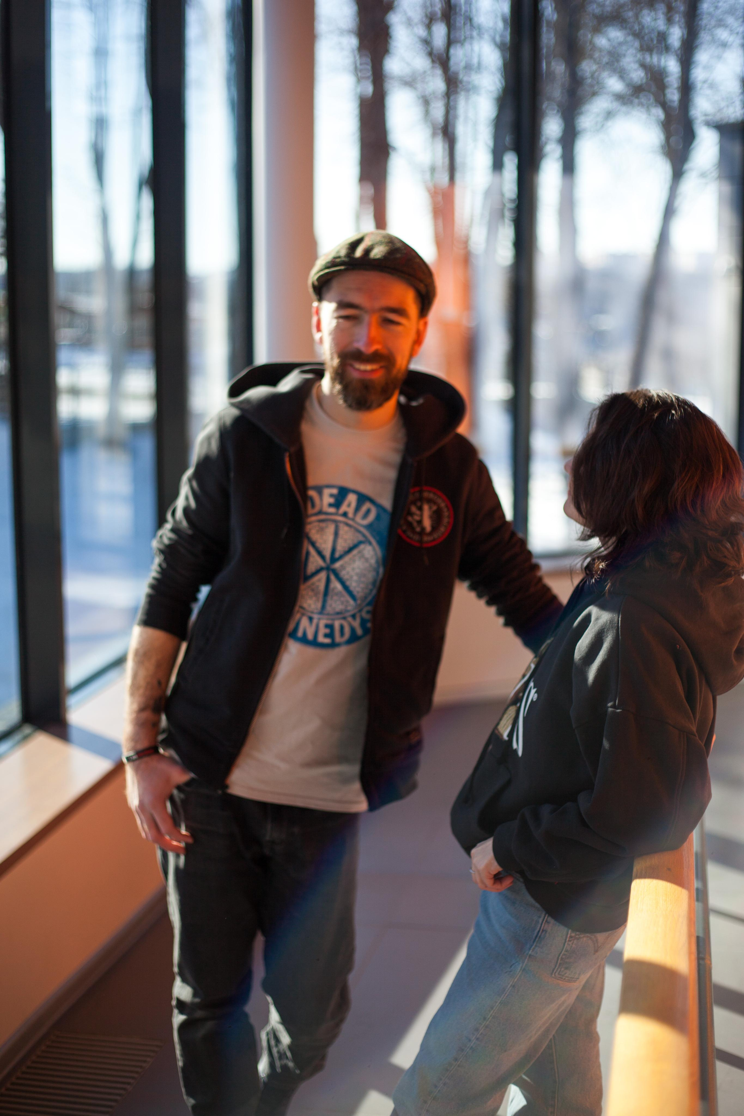 Марина и Станислав. Авторская прогулка для гостей города. Ваш фотограф Любовь Чистякова