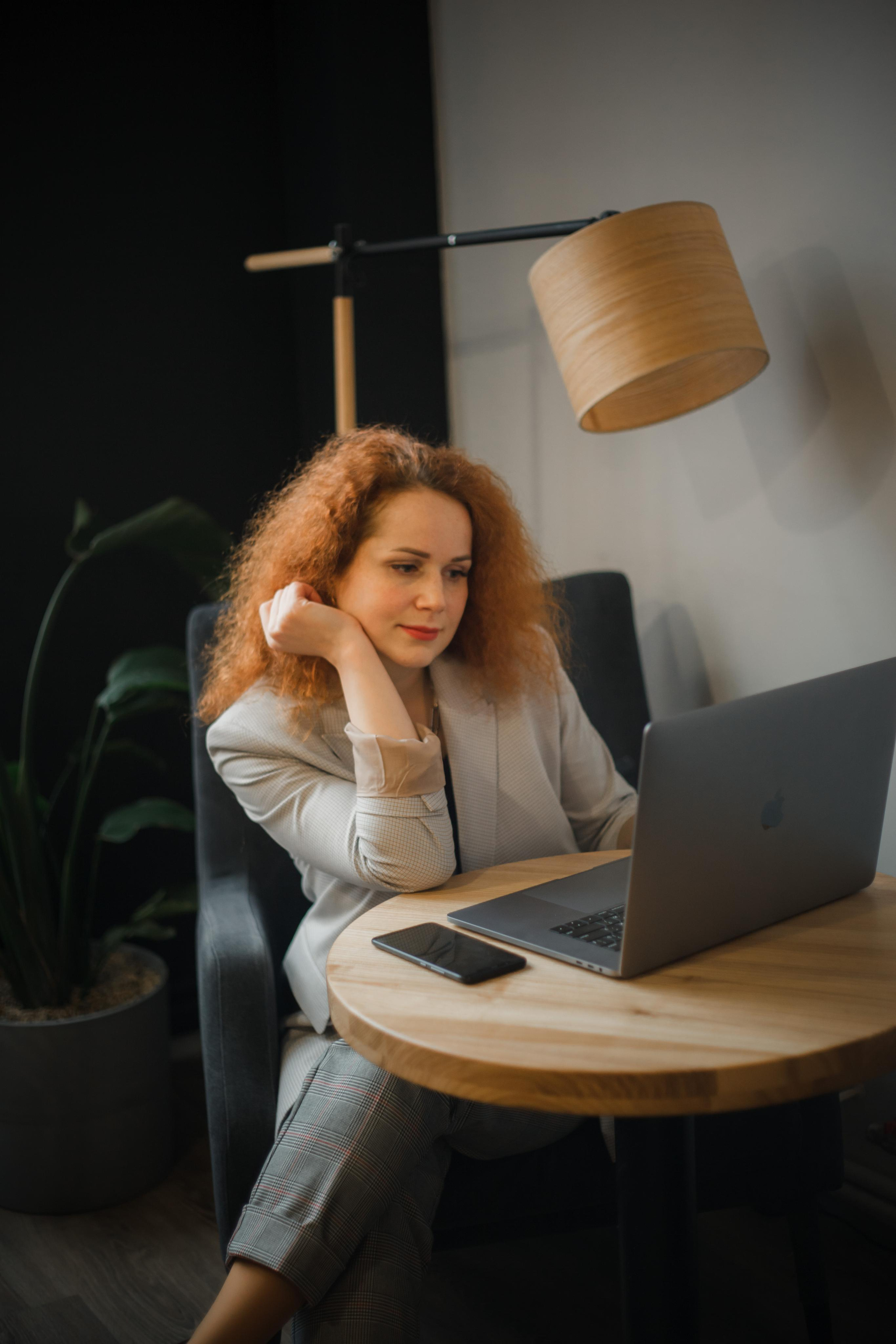 Имиджевая фотосерия для создателя SMM Агентства. Ваш фотограф Любовь Чистякова