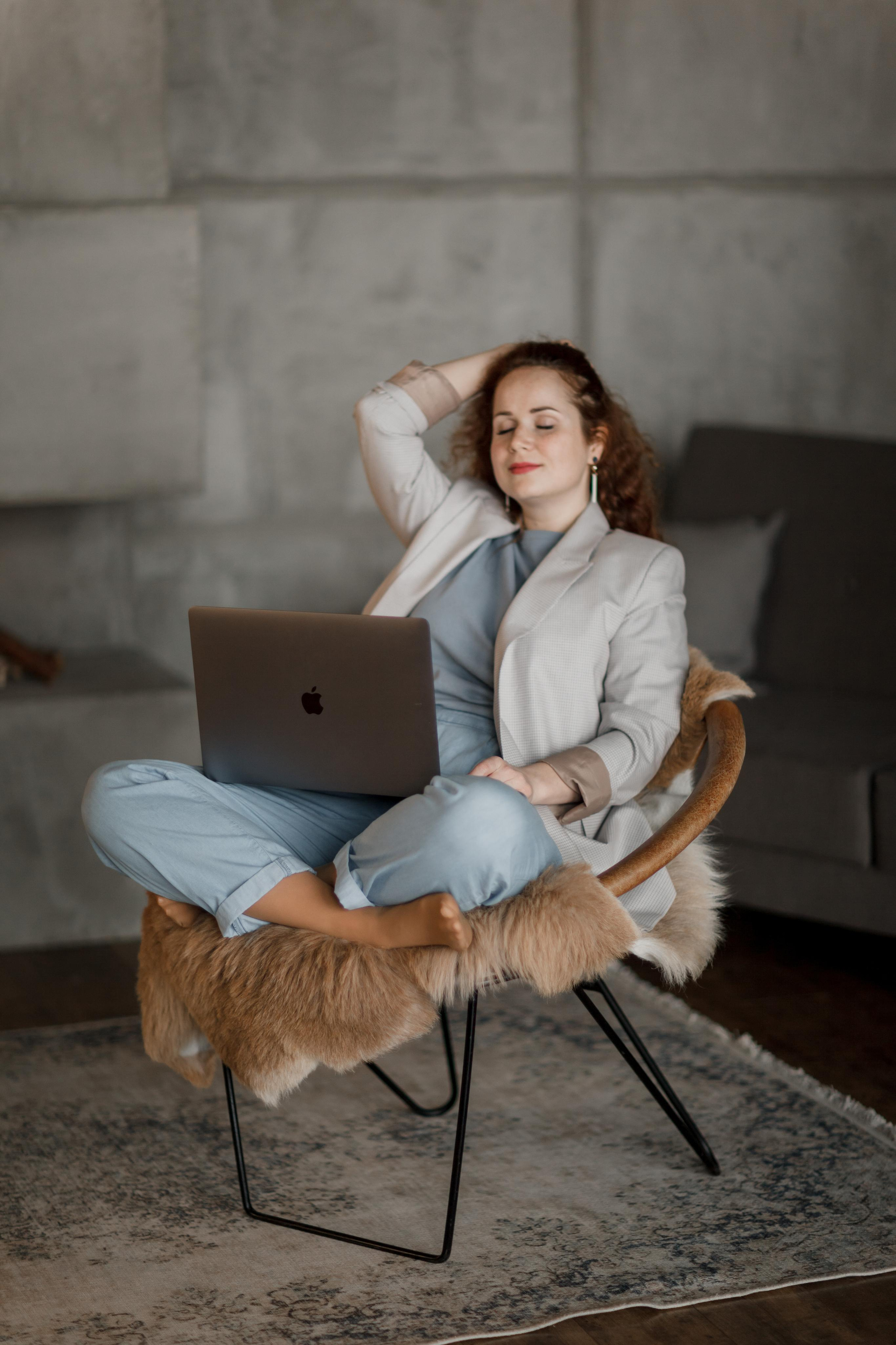 Имиджевая фотосерия для создателя SMM Агентства. Ваш фотограф Любовь Чистякова