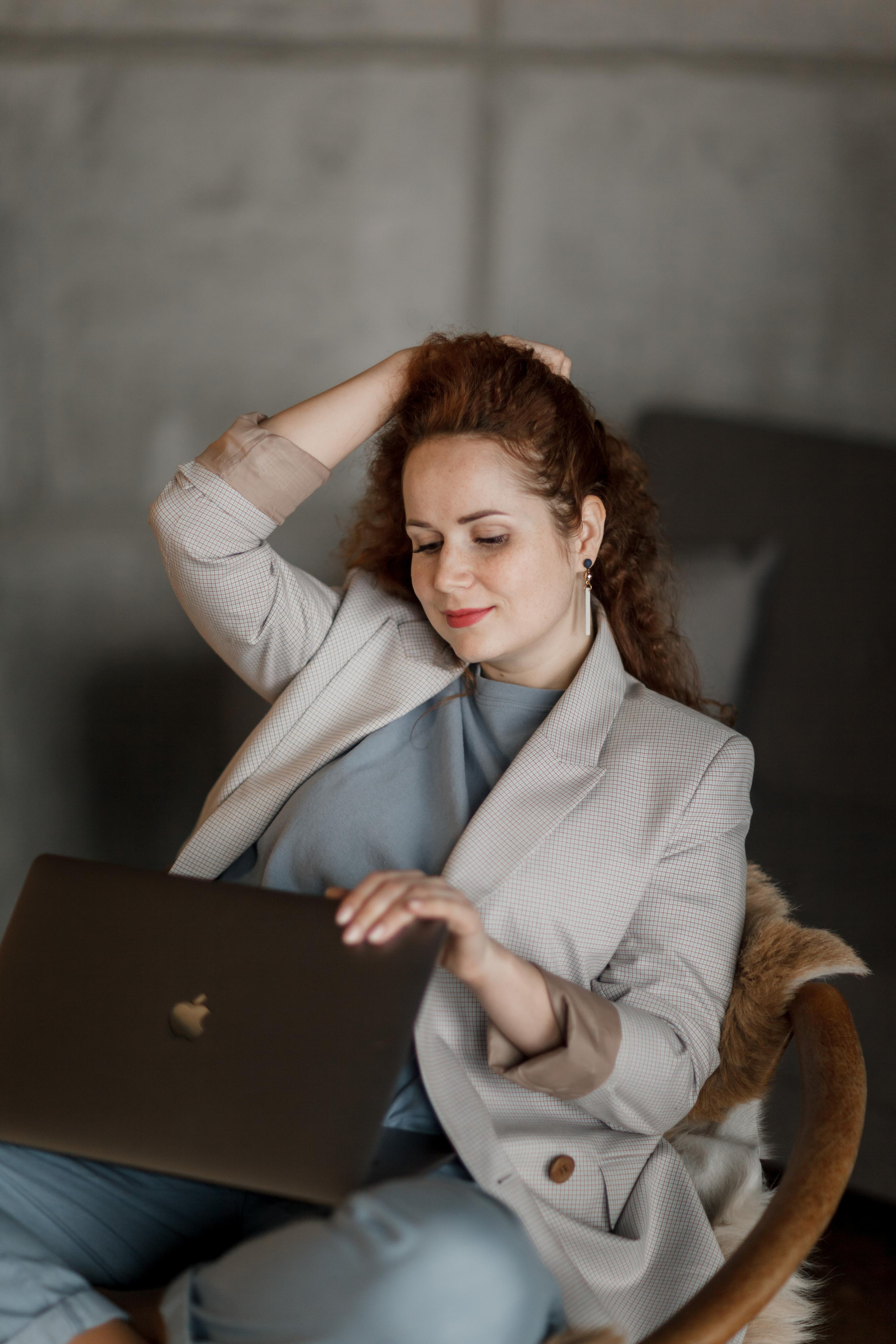 Имиджевая фотосерия для создателя SMM Агентства. Ваш фотограф Любовь Чистякова